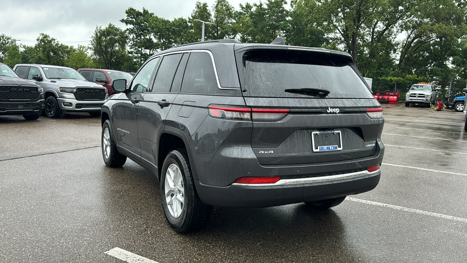 2024 Jeep Grand Cherokee Laredo 3