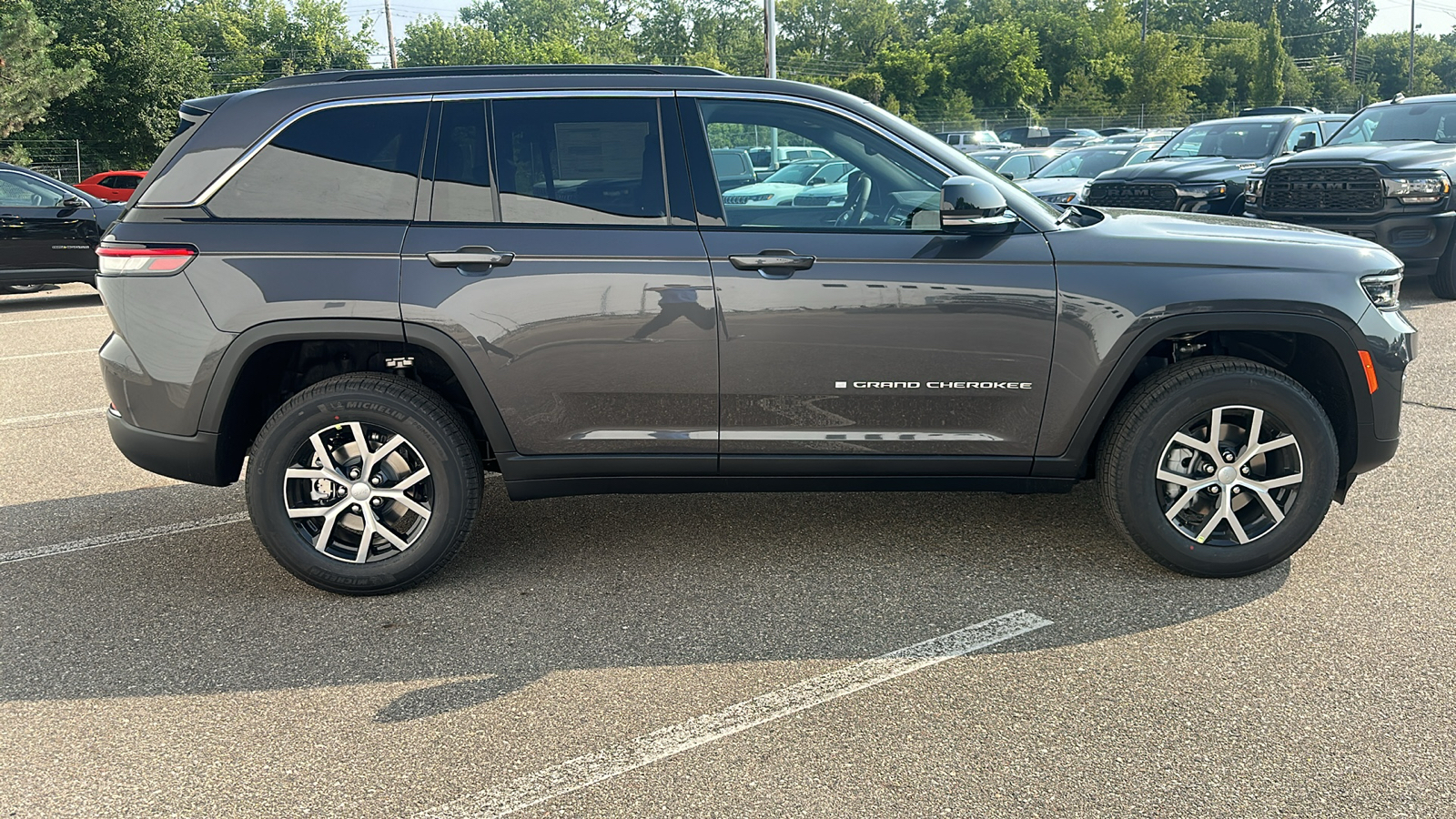 2024 Jeep Grand Cherokee Limited 6