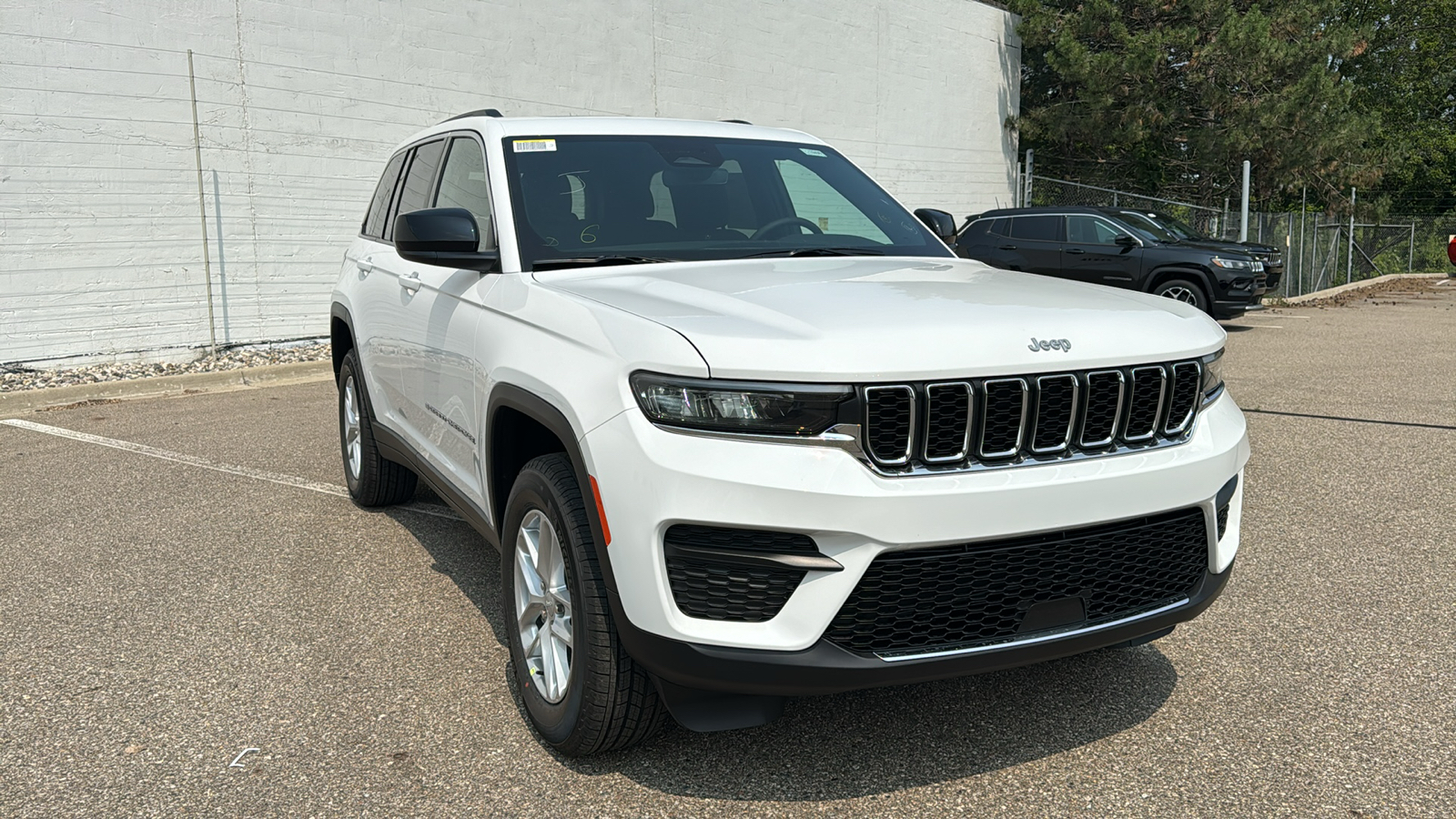 2024 Jeep Grand Cherokee Laredo 7