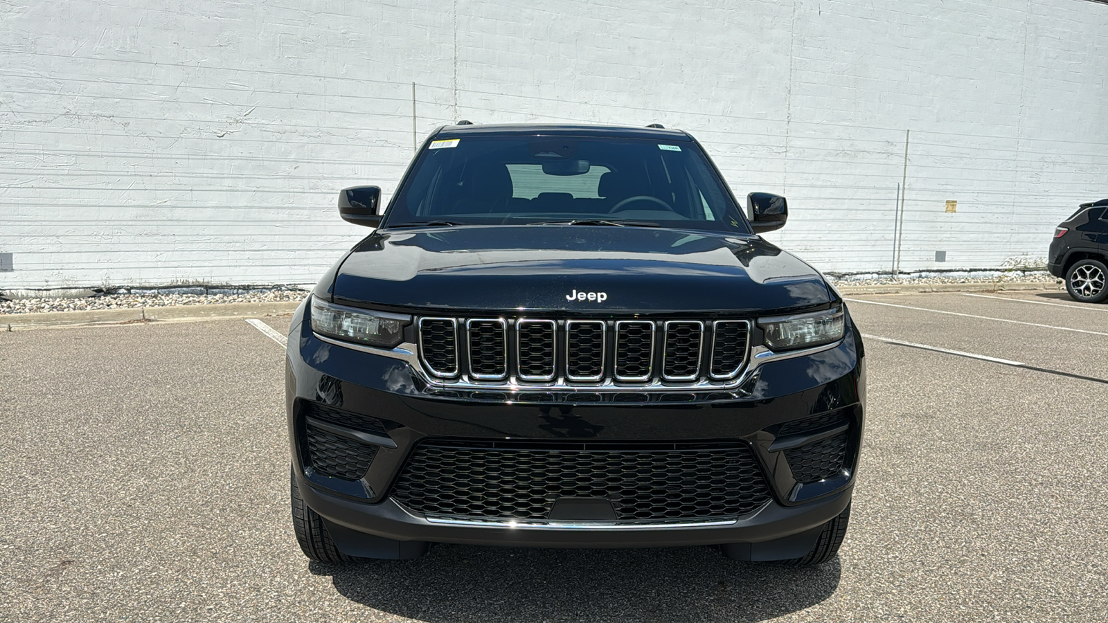 2024 Jeep Grand Cherokee Laredo 8