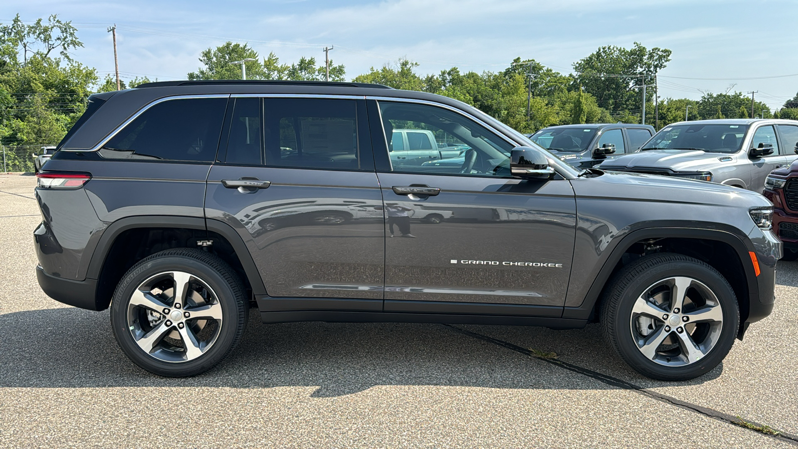 2024 Jeep Grand Cherokee Limited 6