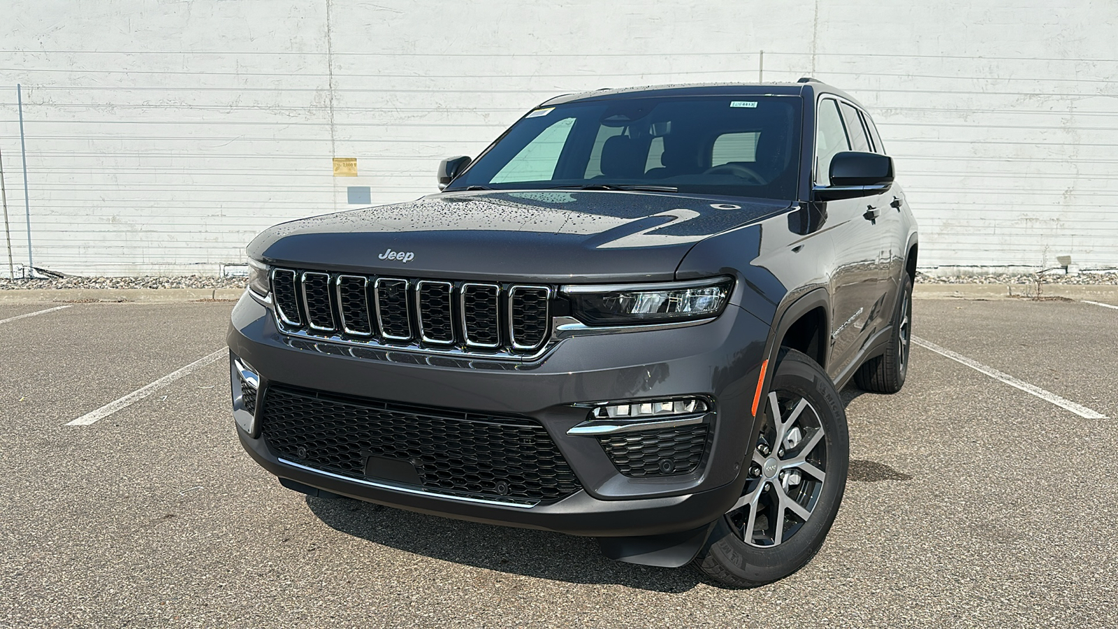 2024 Jeep Grand Cherokee  1