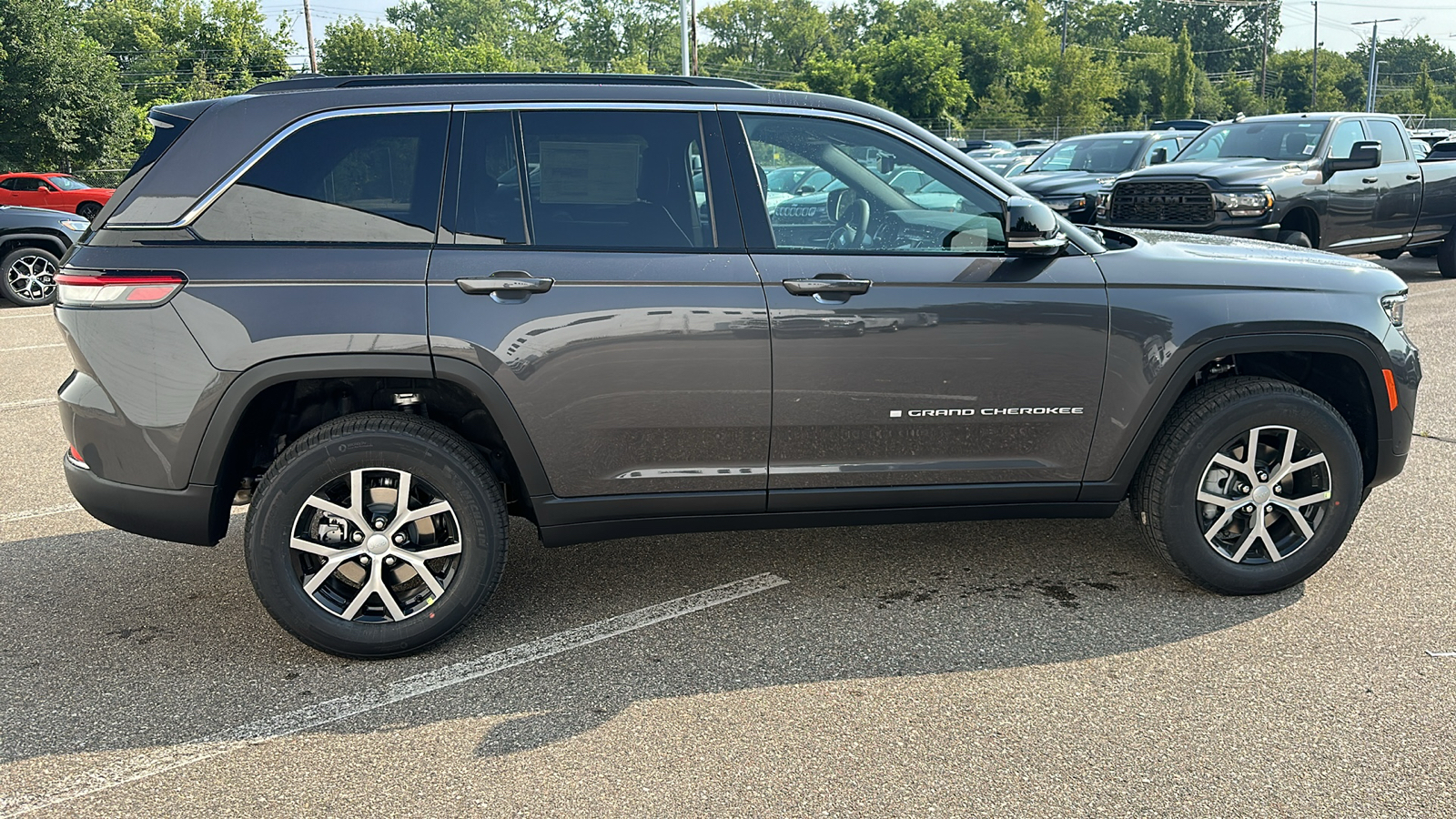 2024 Jeep Grand Cherokee  6