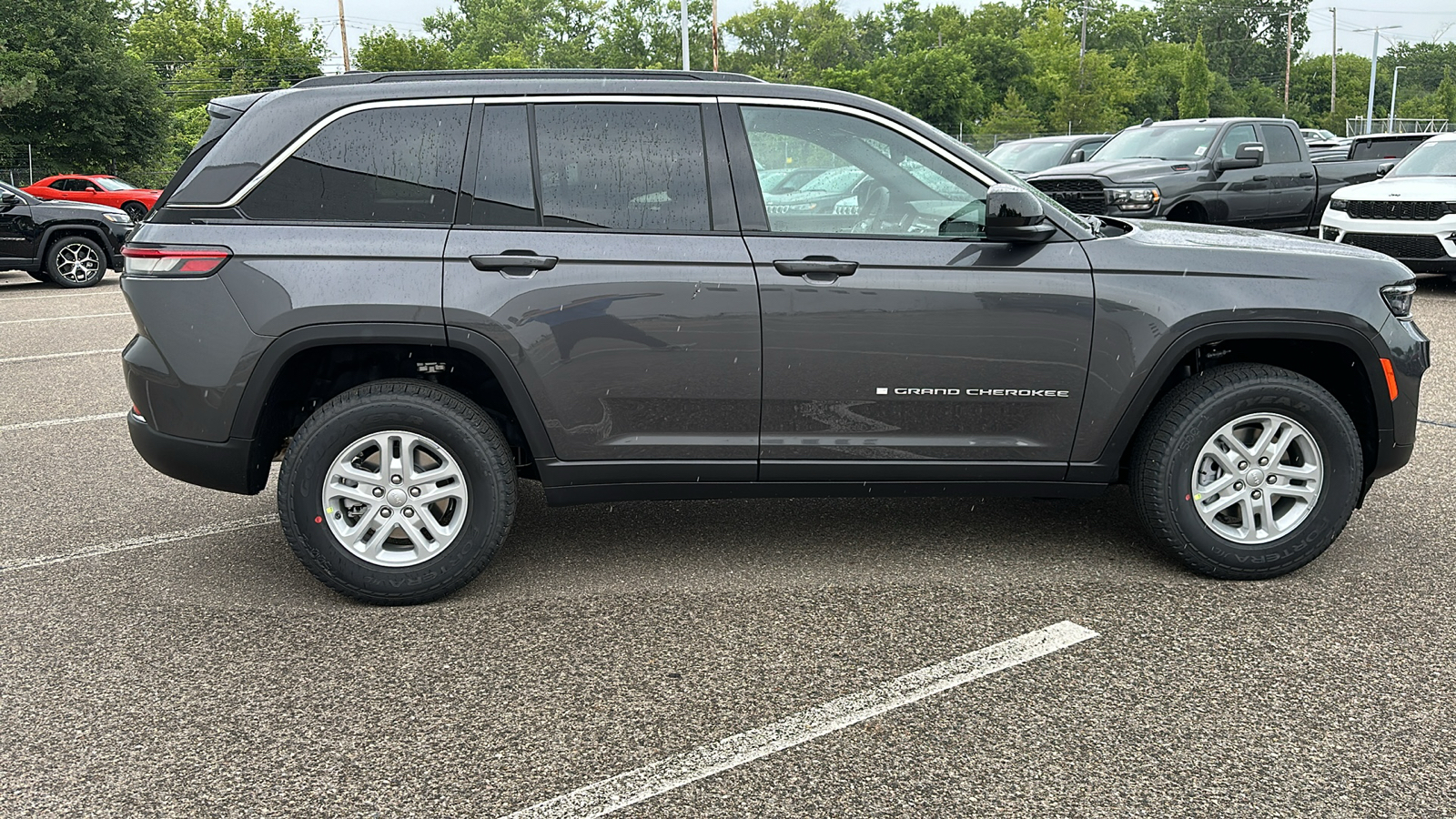 2024 Jeep Grand Cherokee Laredo 6