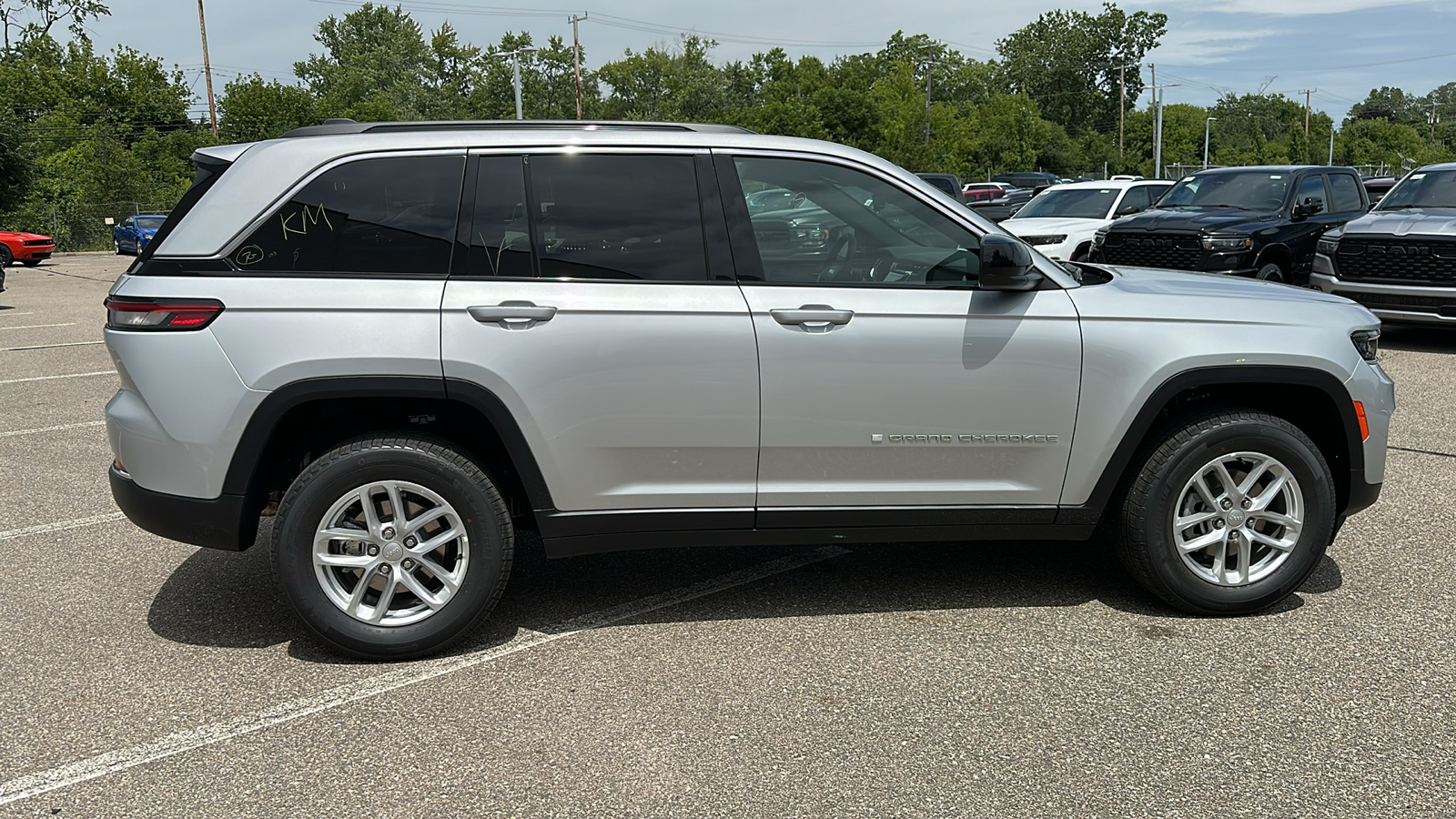 2024 Jeep Grand Cherokee Laredo 6