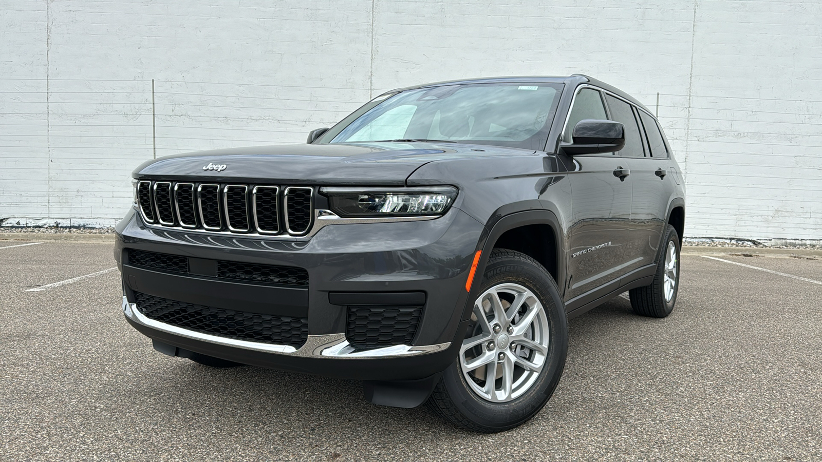 2024 Jeep Grand Cherokee L Laredo 1