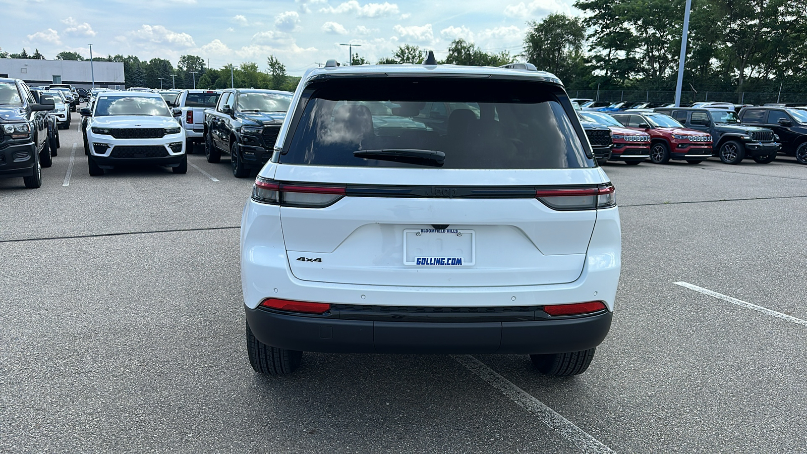 2024 Jeep Grand Cherokee Altitude 4