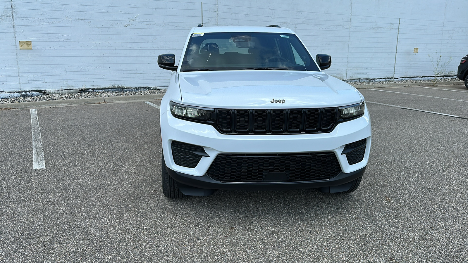 2024 Jeep Grand Cherokee Altitude 8