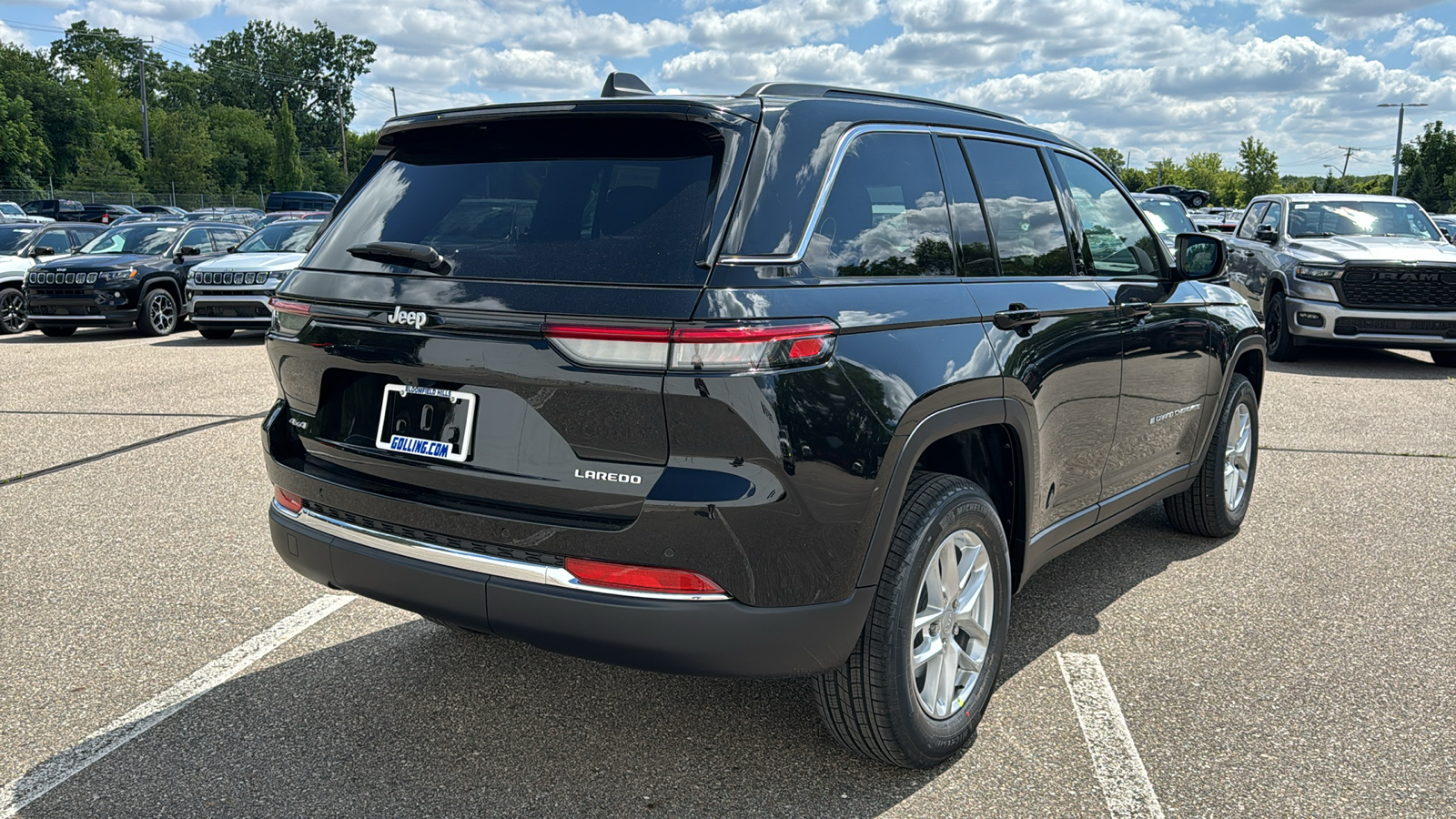 2024 Jeep Grand Cherokee Laredo 5