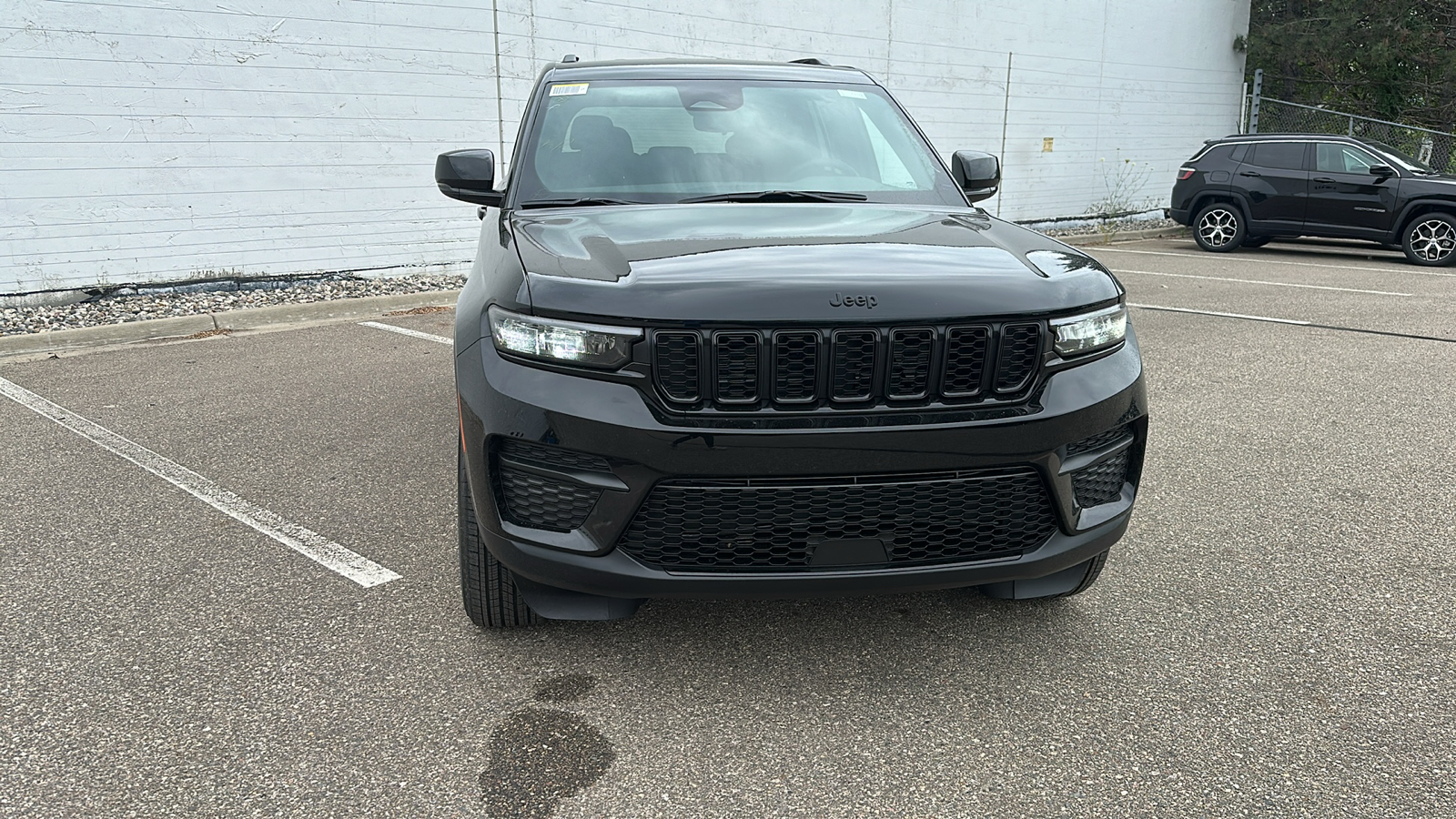 2024 Jeep Grand Cherokee Altitude 8