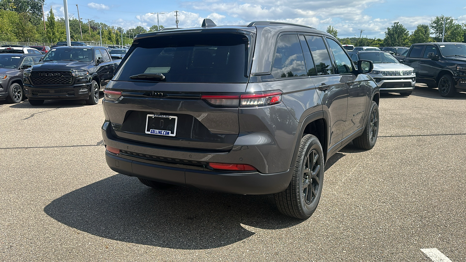 2024 Jeep Grand Cherokee Altitude 5