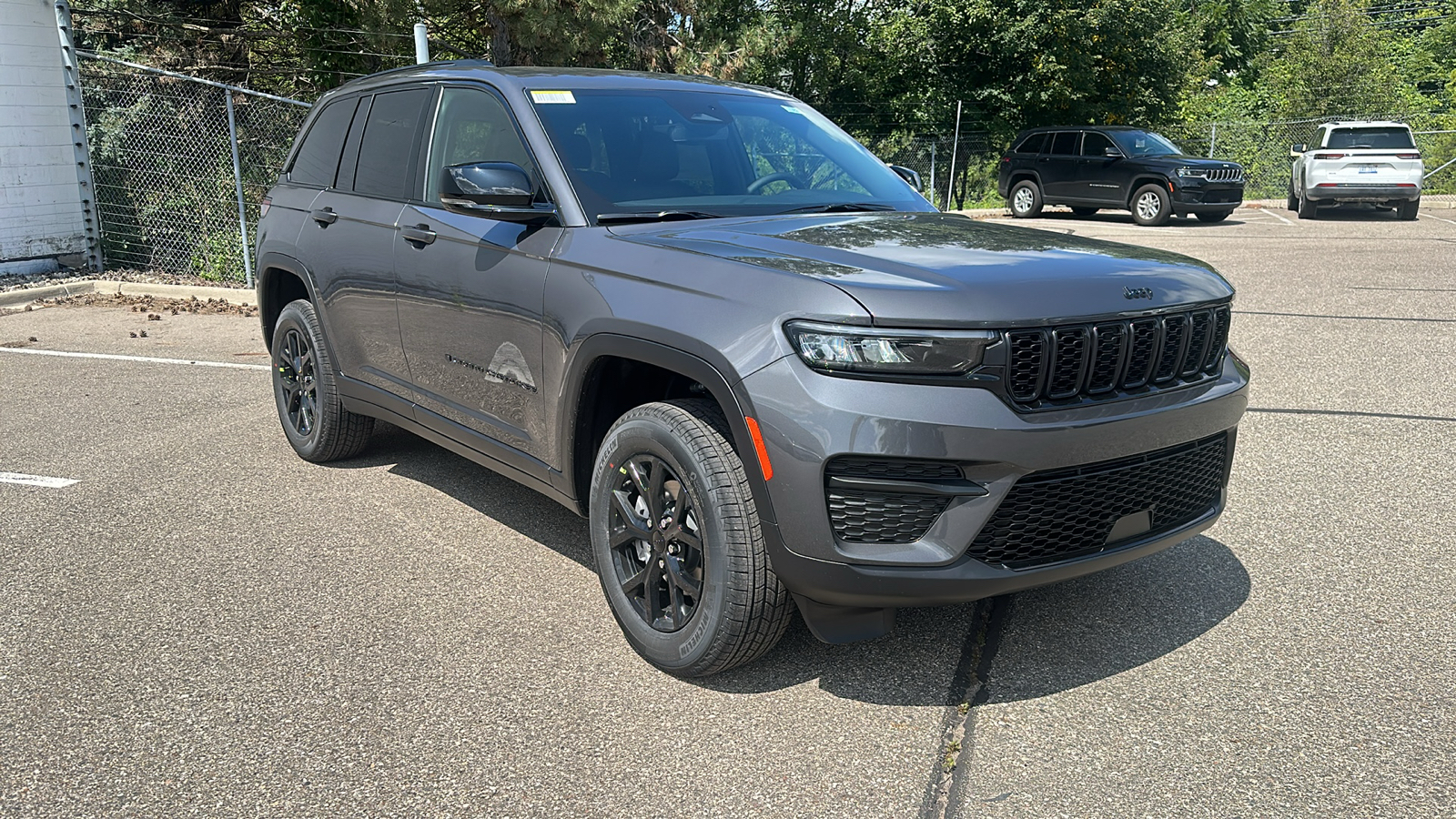 2024 Jeep Grand Cherokee Altitude 7