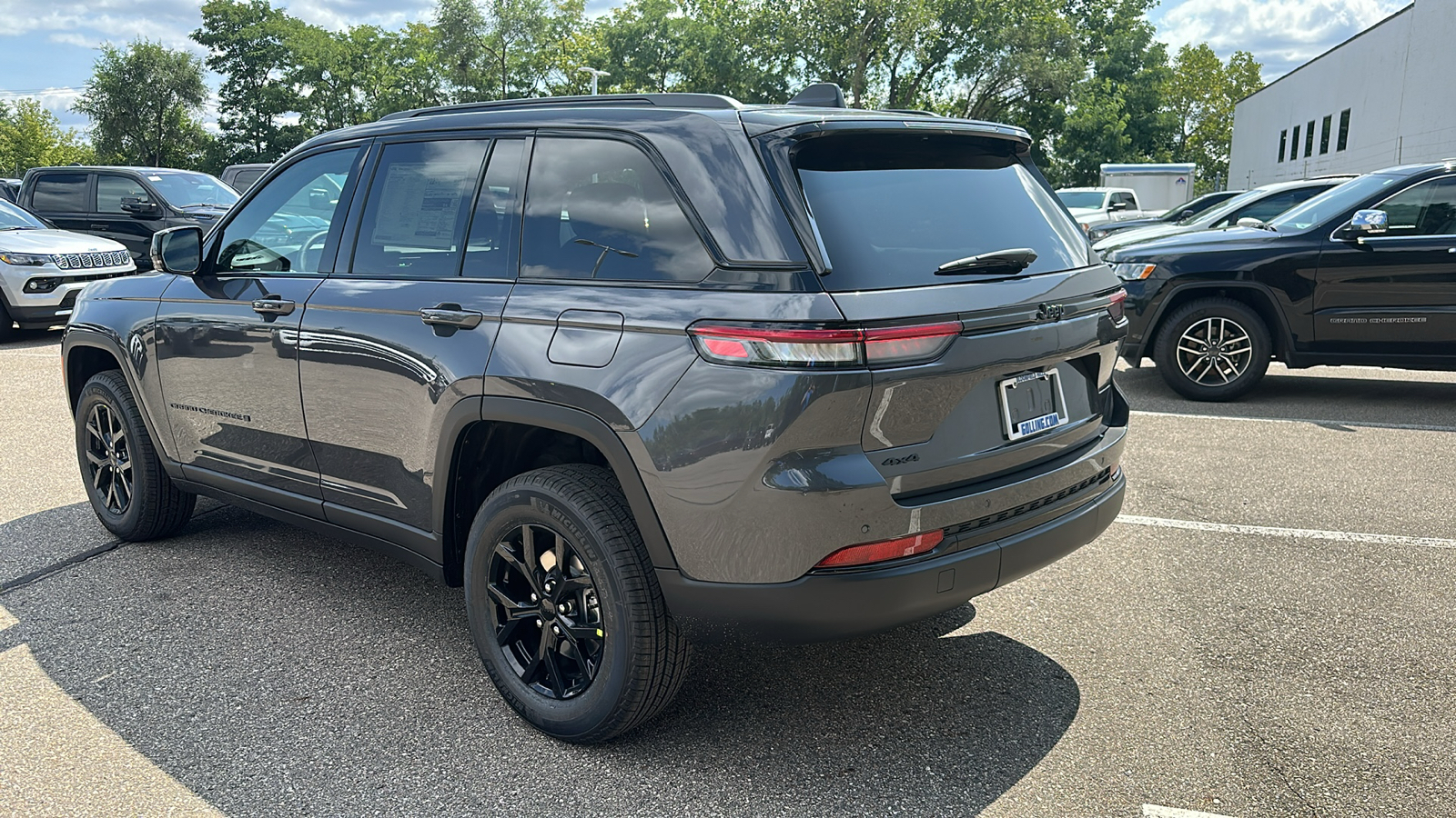 2024 Jeep Grand Cherokee Altitude 3