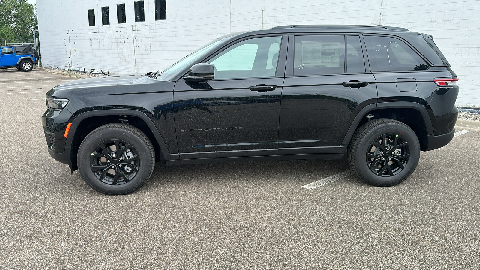 2024 Jeep Grand Cherokee Altitude 2