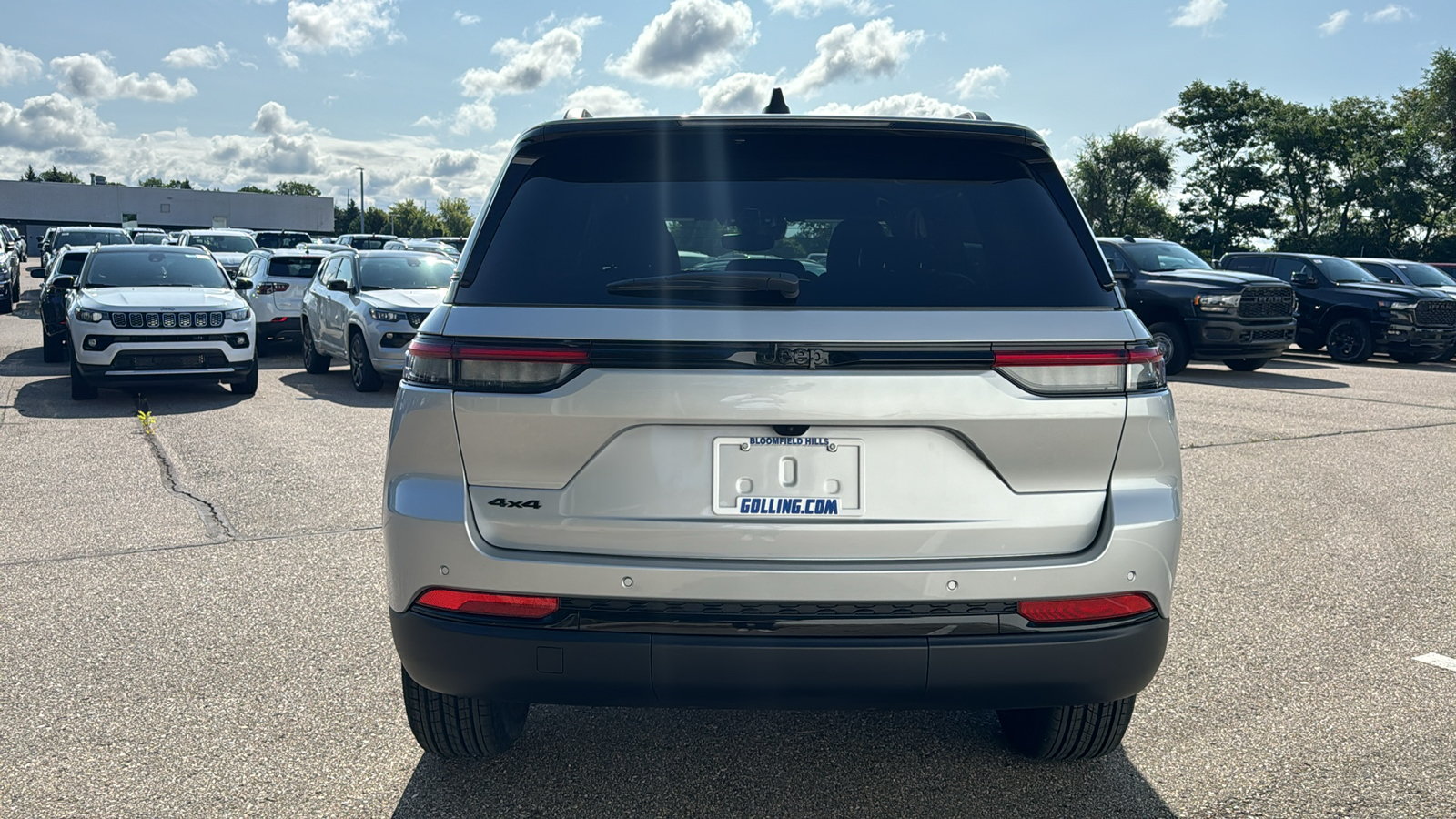 2024 Jeep Grand Cherokee Altitude 4