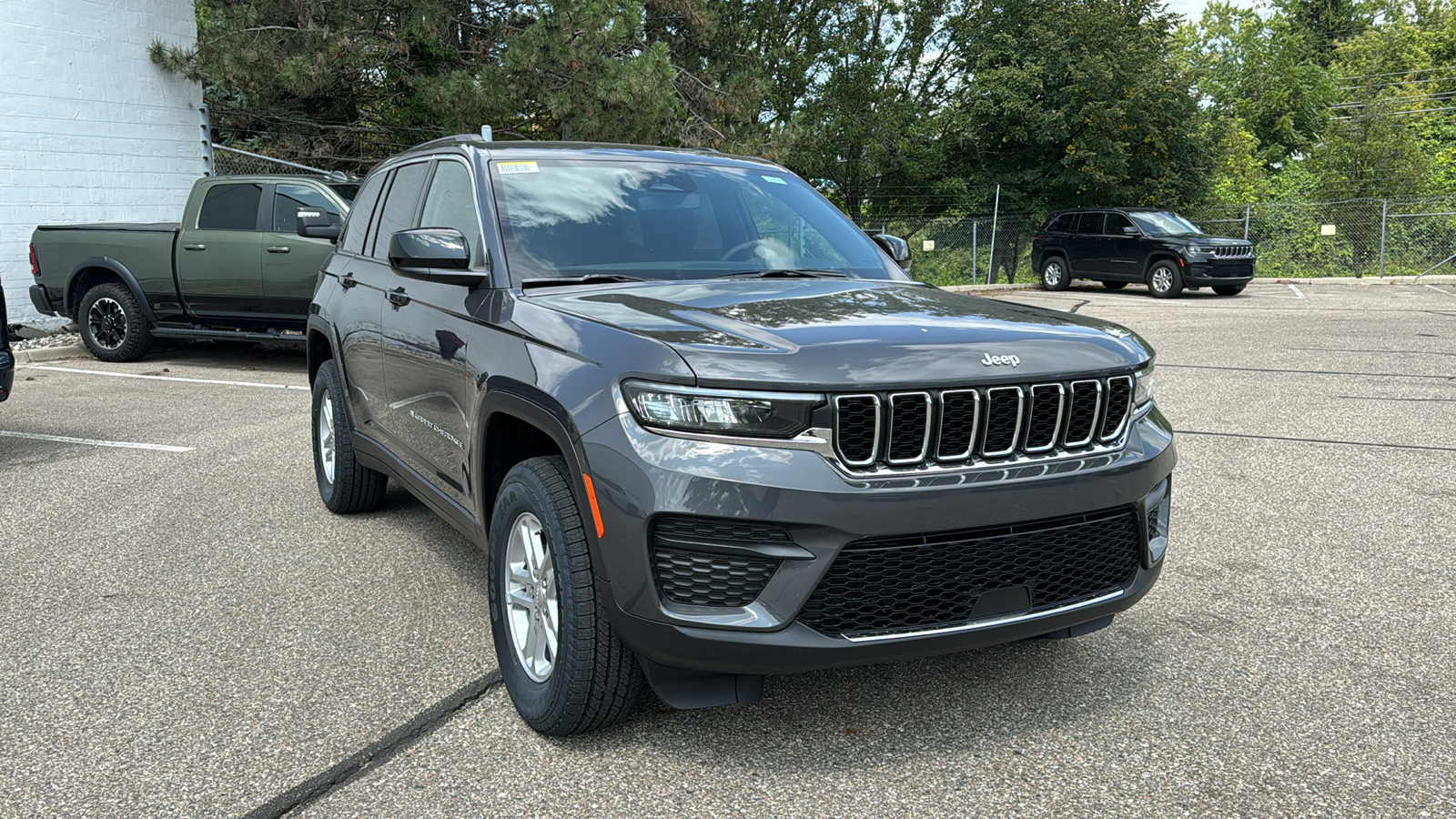 2024 Jeep Grand Cherokee Laredo 7