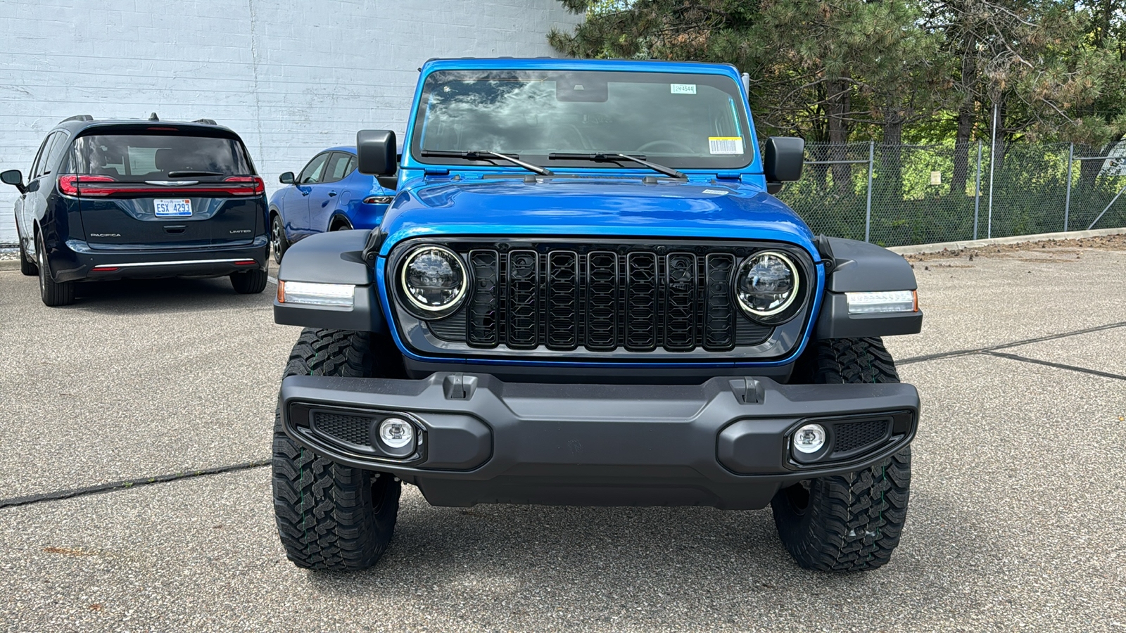 2024 Jeep Wrangler Willys 8