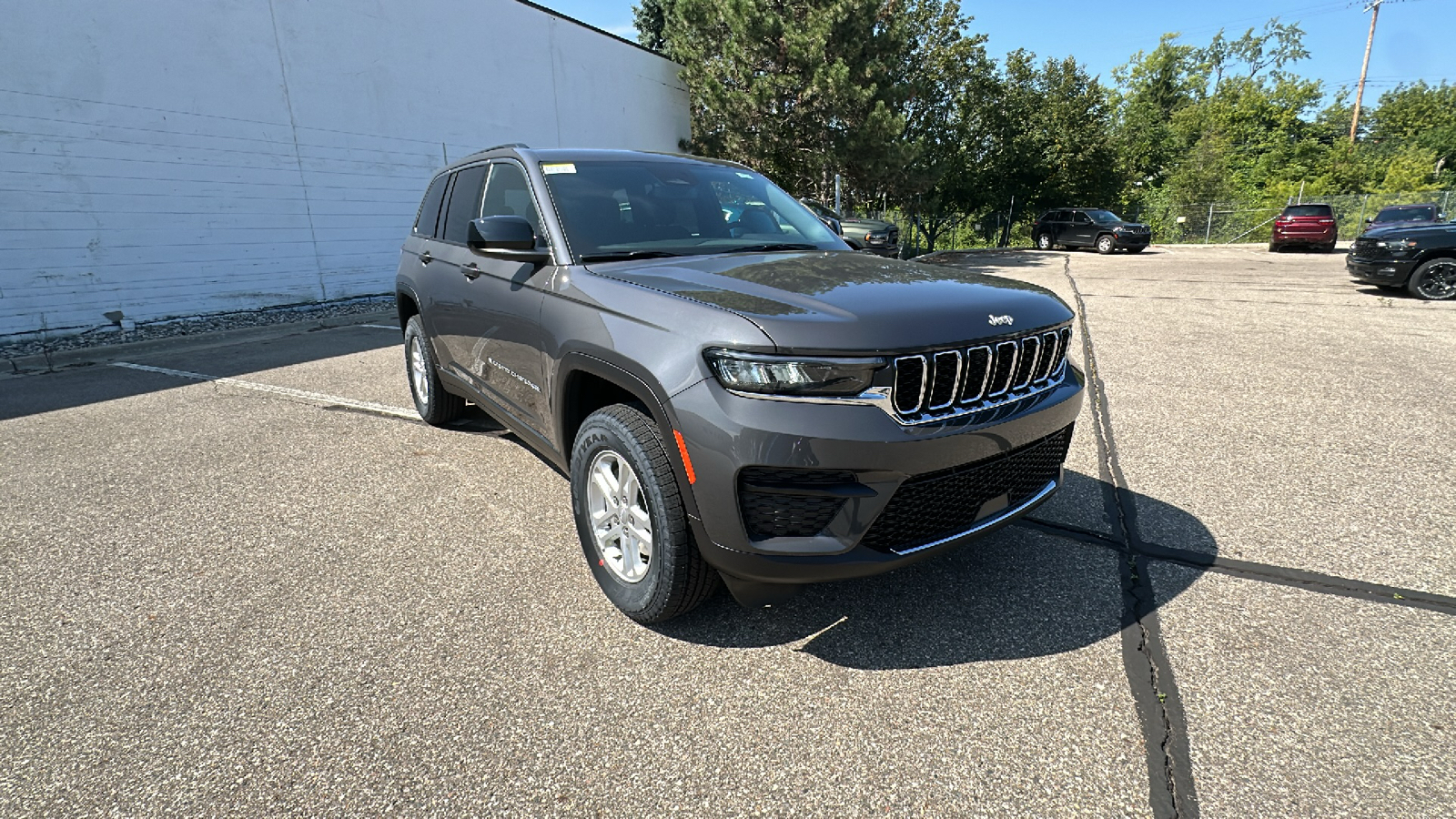 2024 Jeep Grand Cherokee Laredo 7