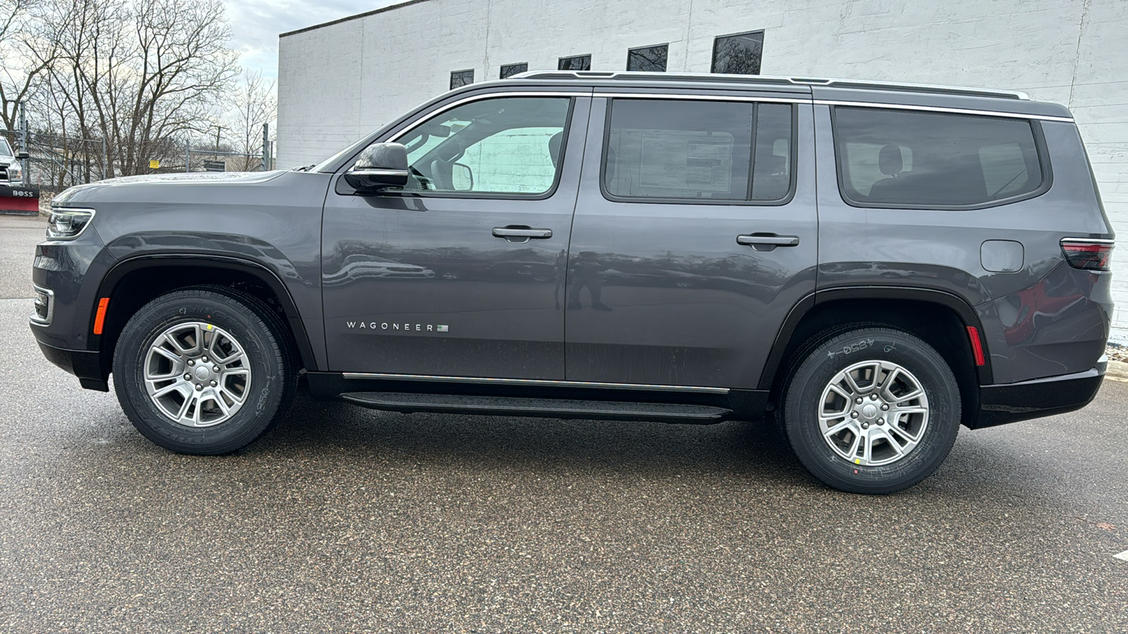 2024 Jeep Wagoneer Base 2