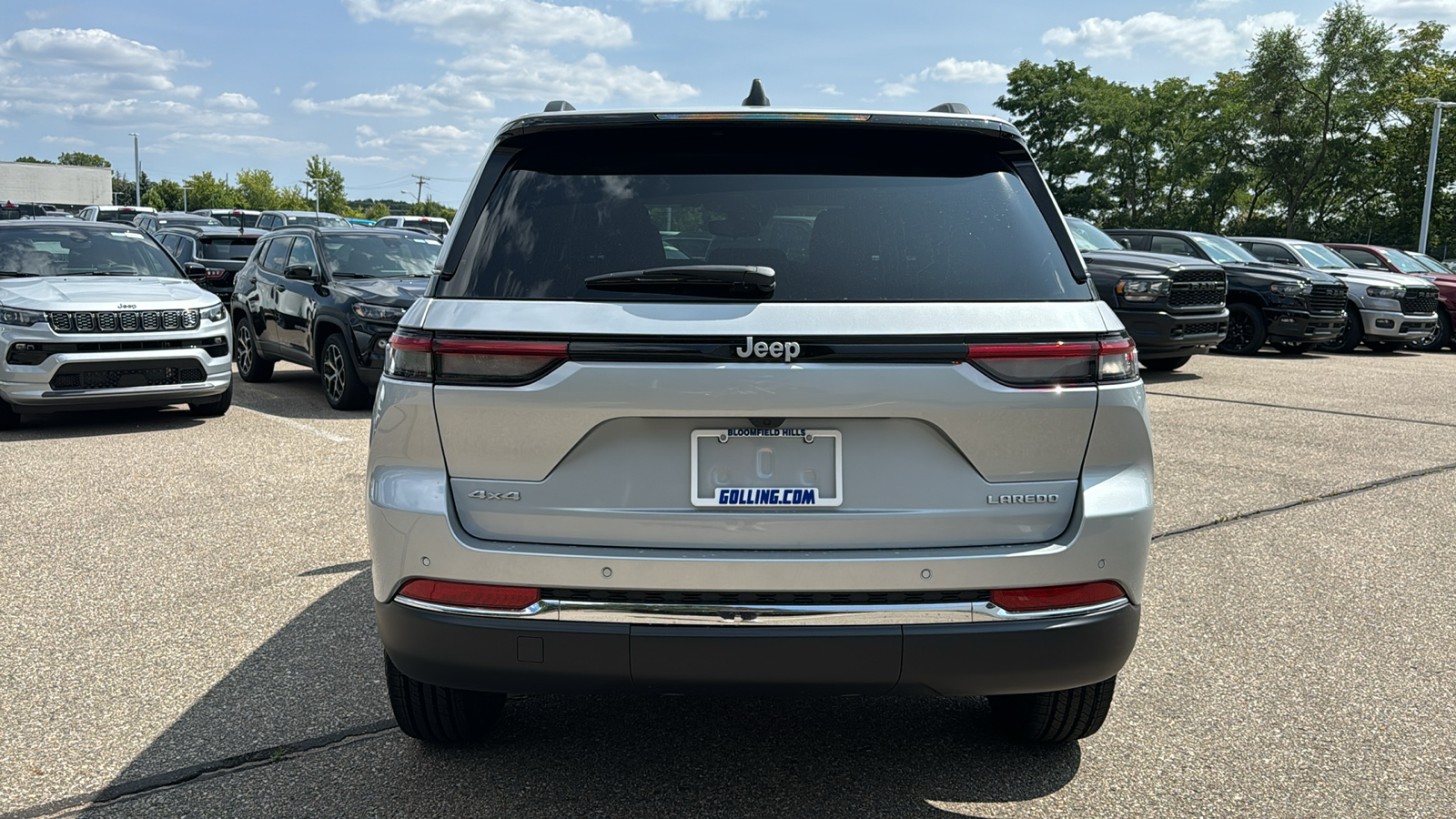 2024 Jeep Grand Cherokee Laredo 4