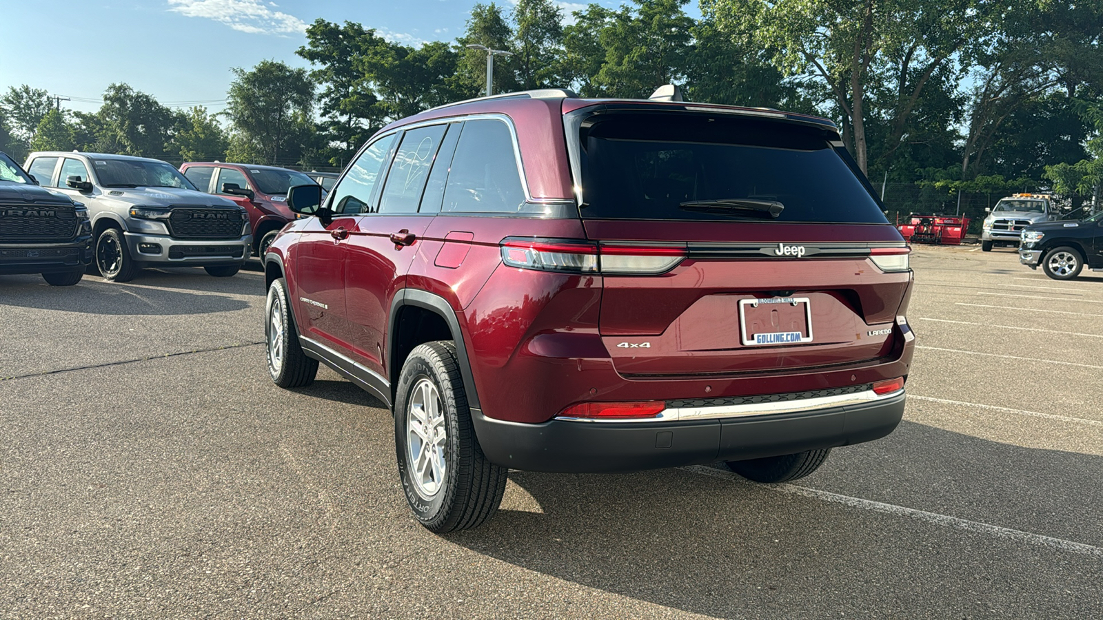 2024 Jeep Grand Cherokee Laredo 3