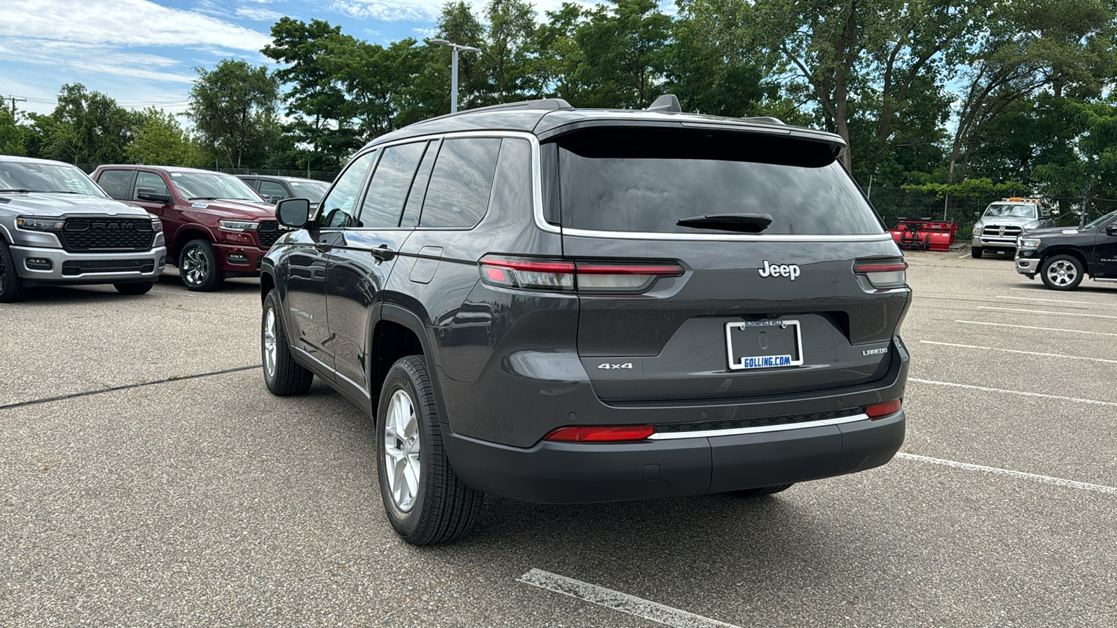 2024 Jeep Grand Cherokee L Laredo 3