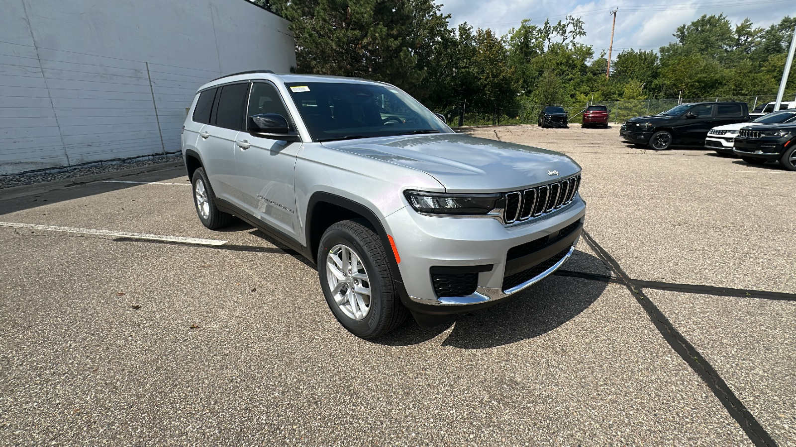 2024 Jeep Grand Cherokee L Laredo 7