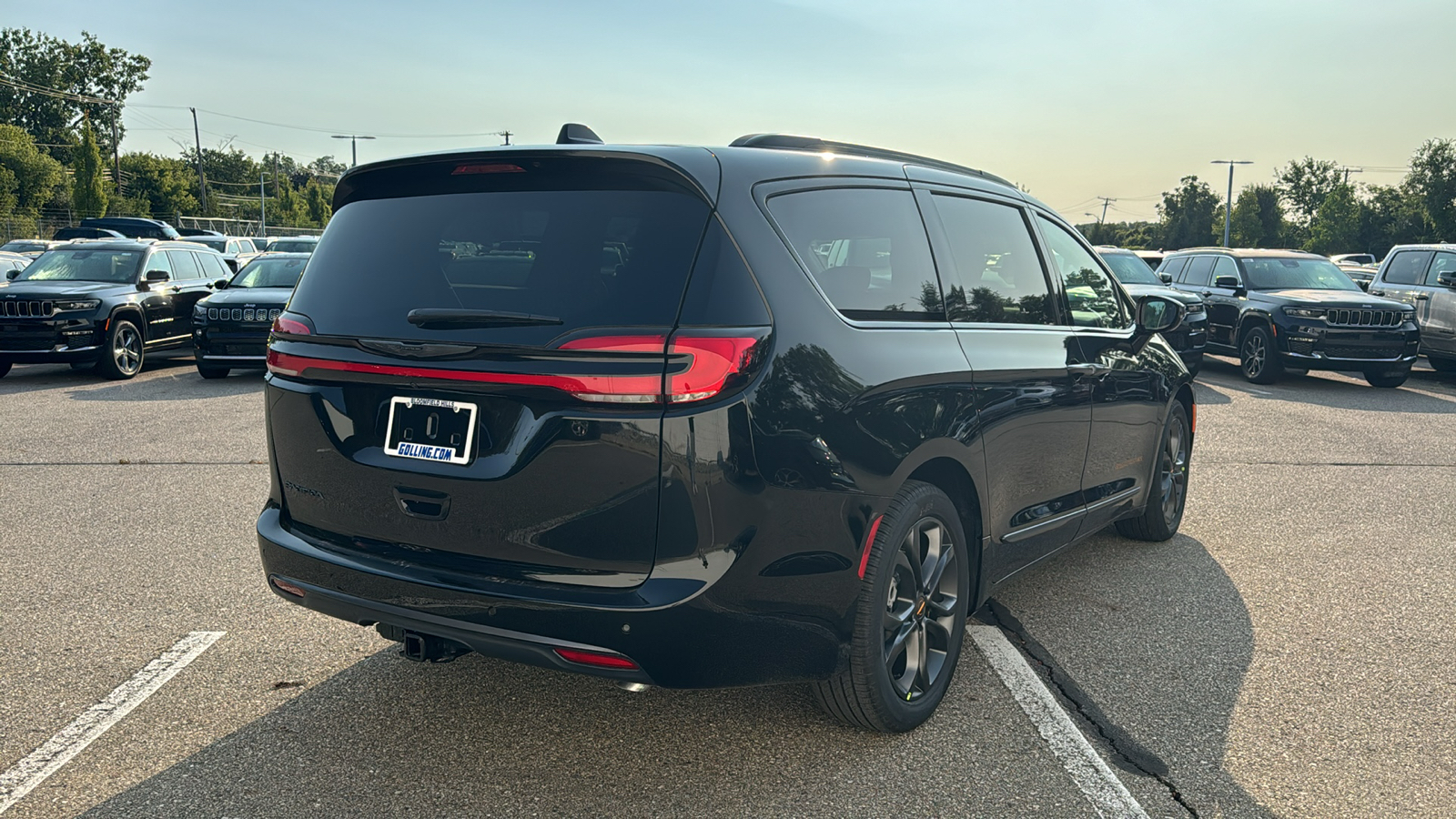 2024 Chrysler Pacifica Touring L 5