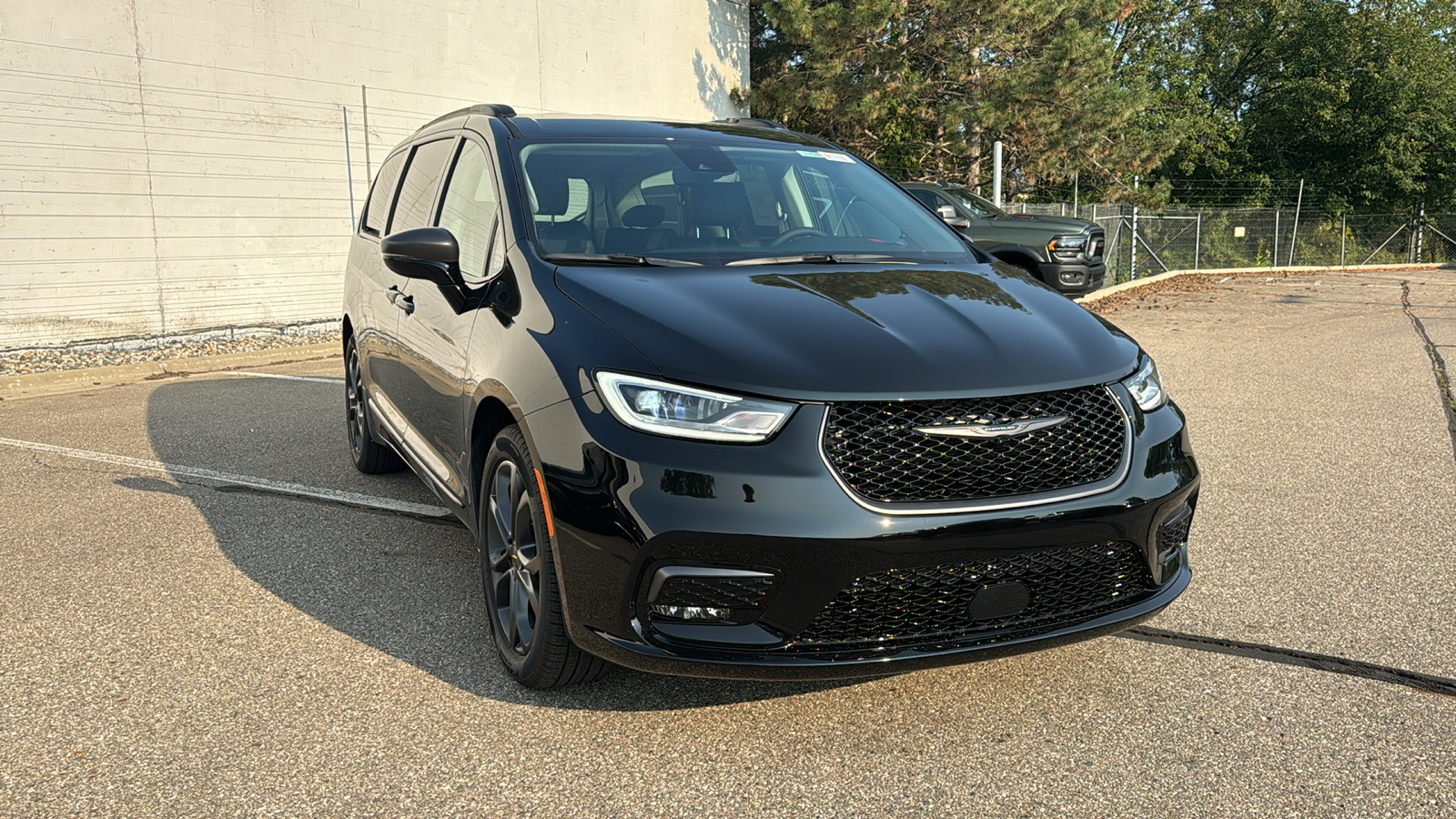 2024 Chrysler Pacifica Touring L 7