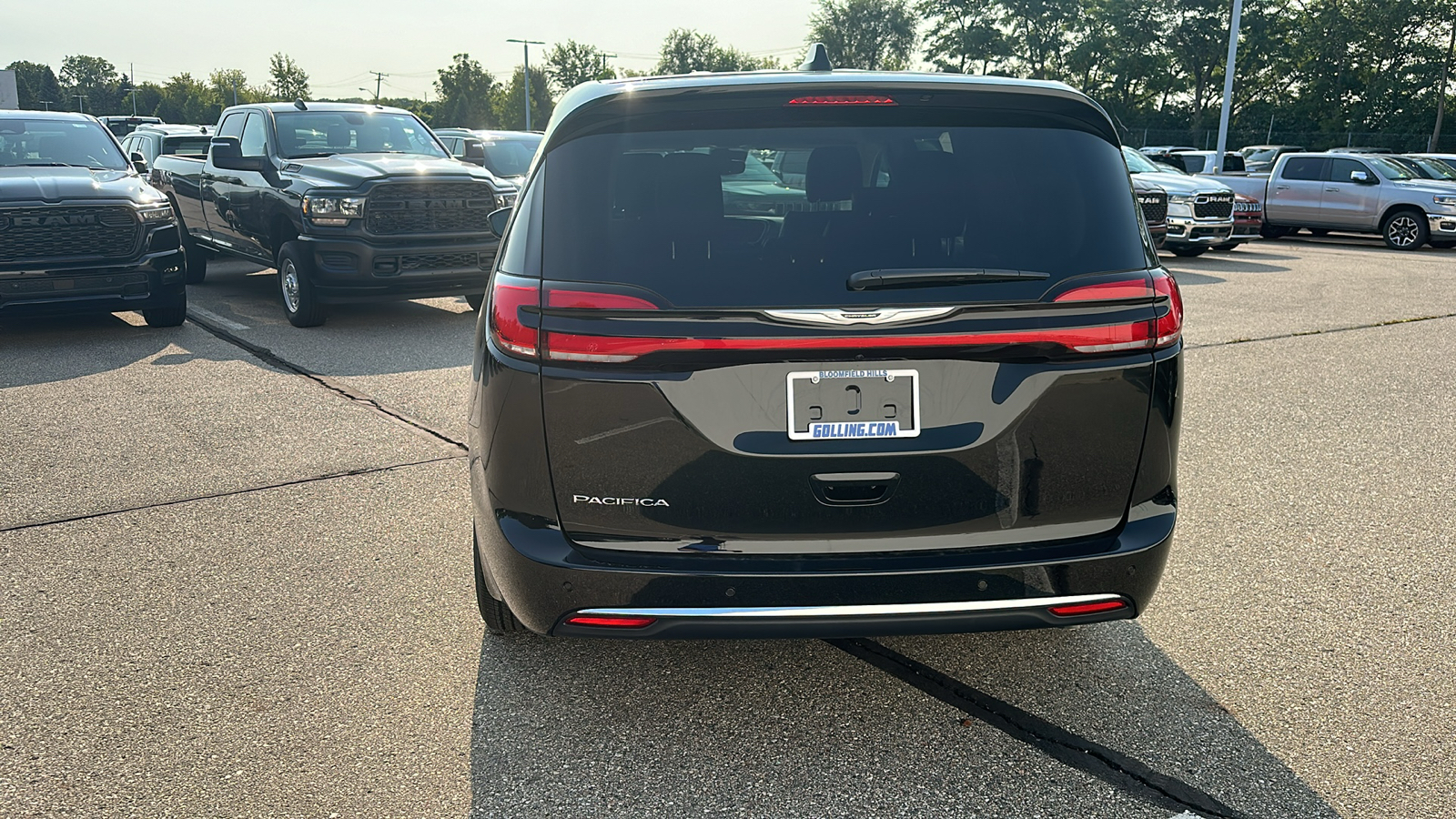 2024 Chrysler Pacifica Touring L 4