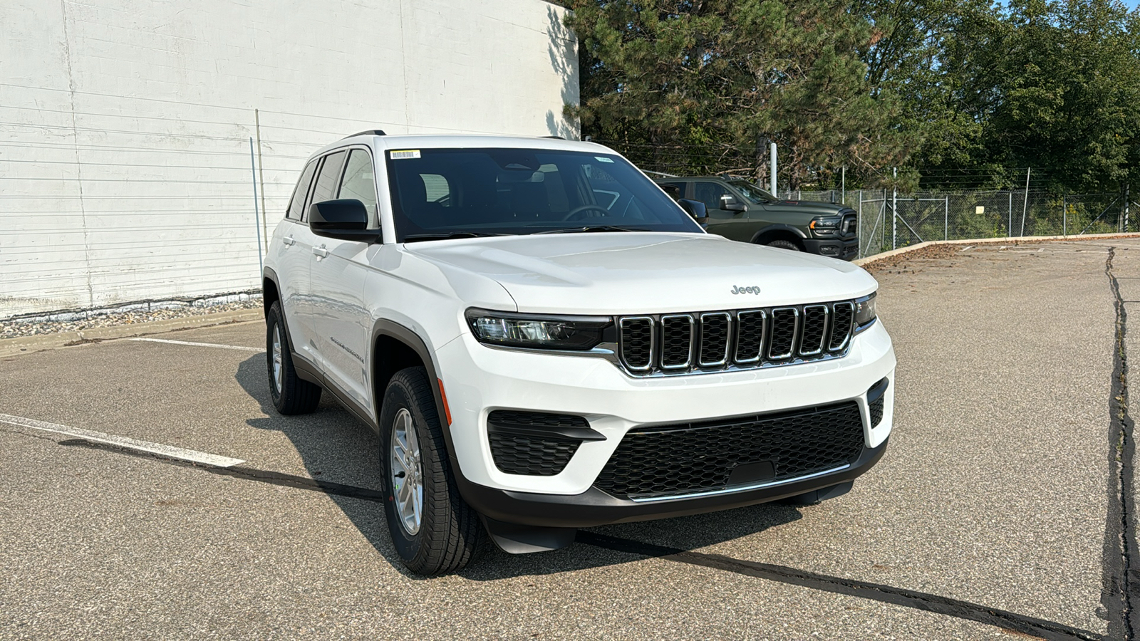 2024 Jeep Grand Cherokee Laredo 7