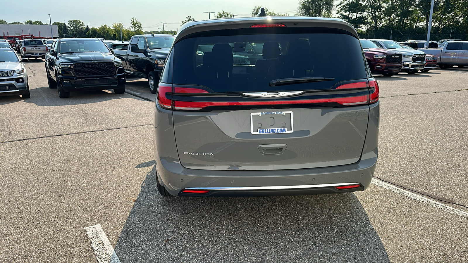 2024 Chrysler Pacifica Touring L 4