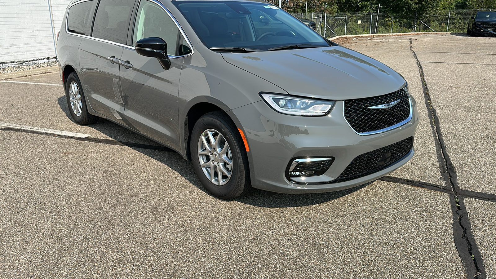 2024 Chrysler Pacifica Touring L 7