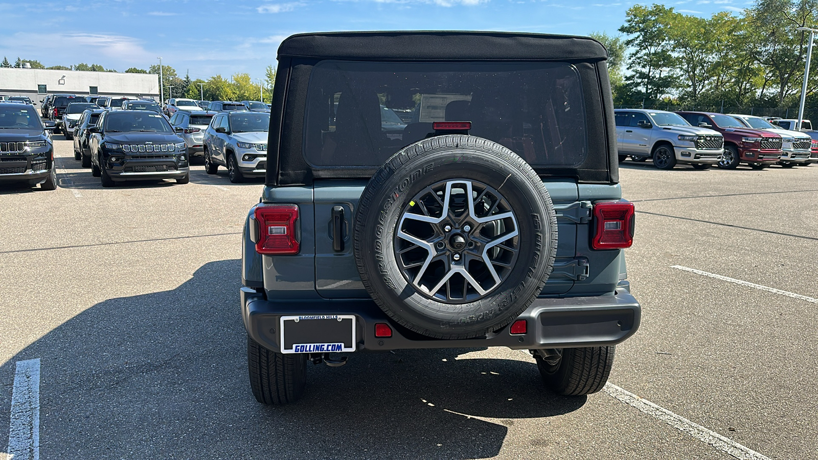 2024 Jeep Wrangler Sahara 4