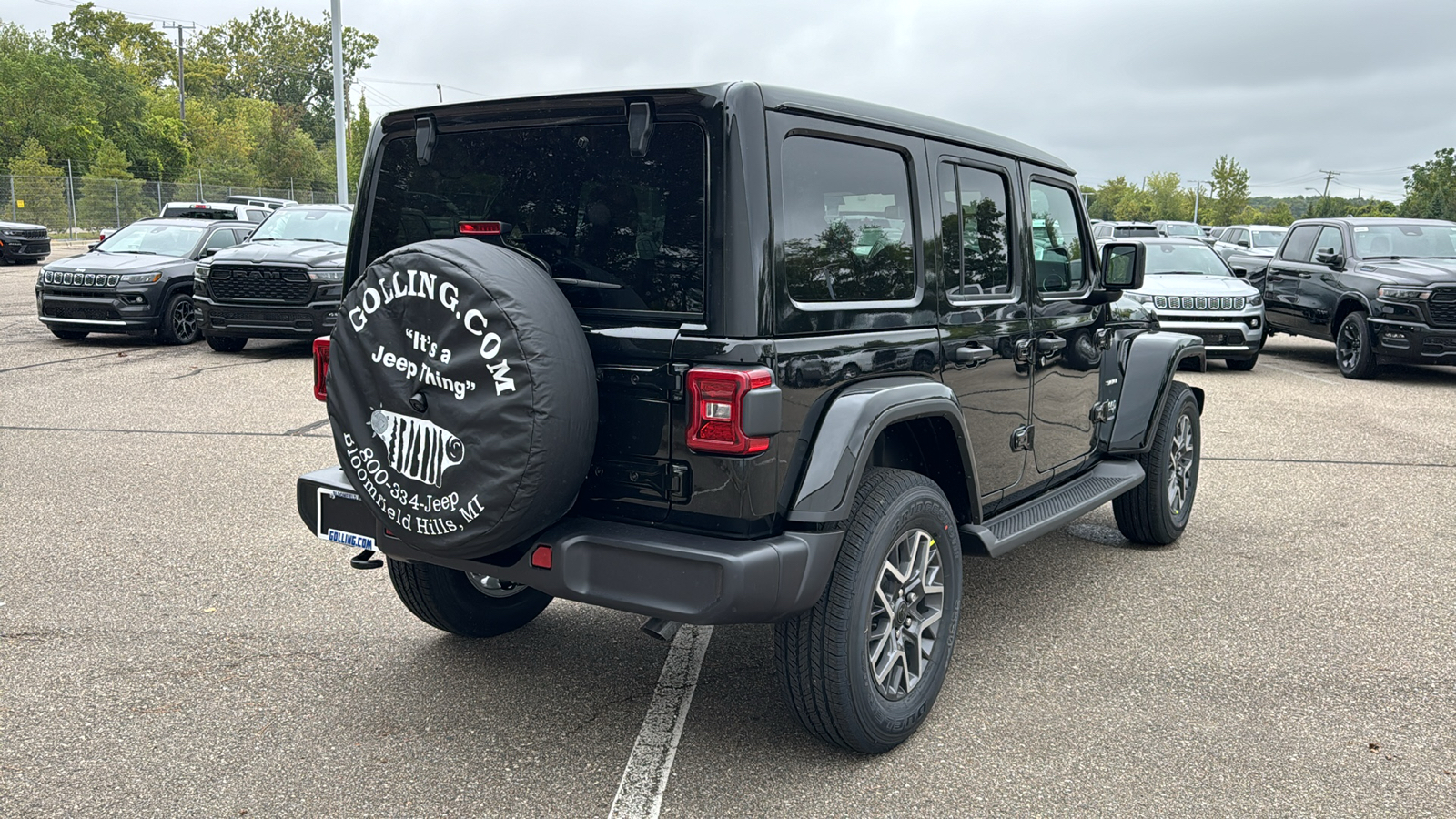 2024 Jeep Wrangler Sahara 5