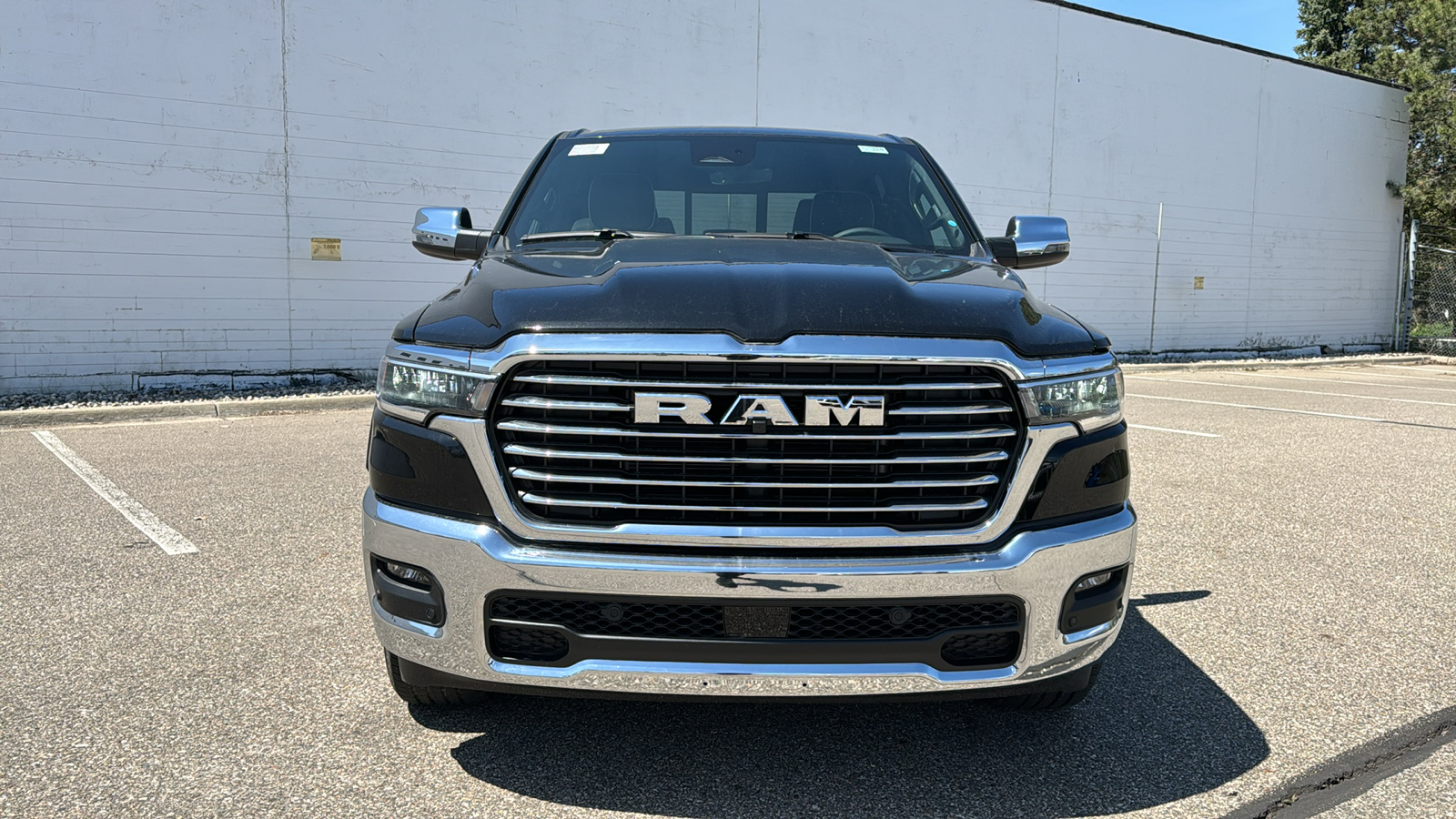 2025 Ram 1500 Laramie 8