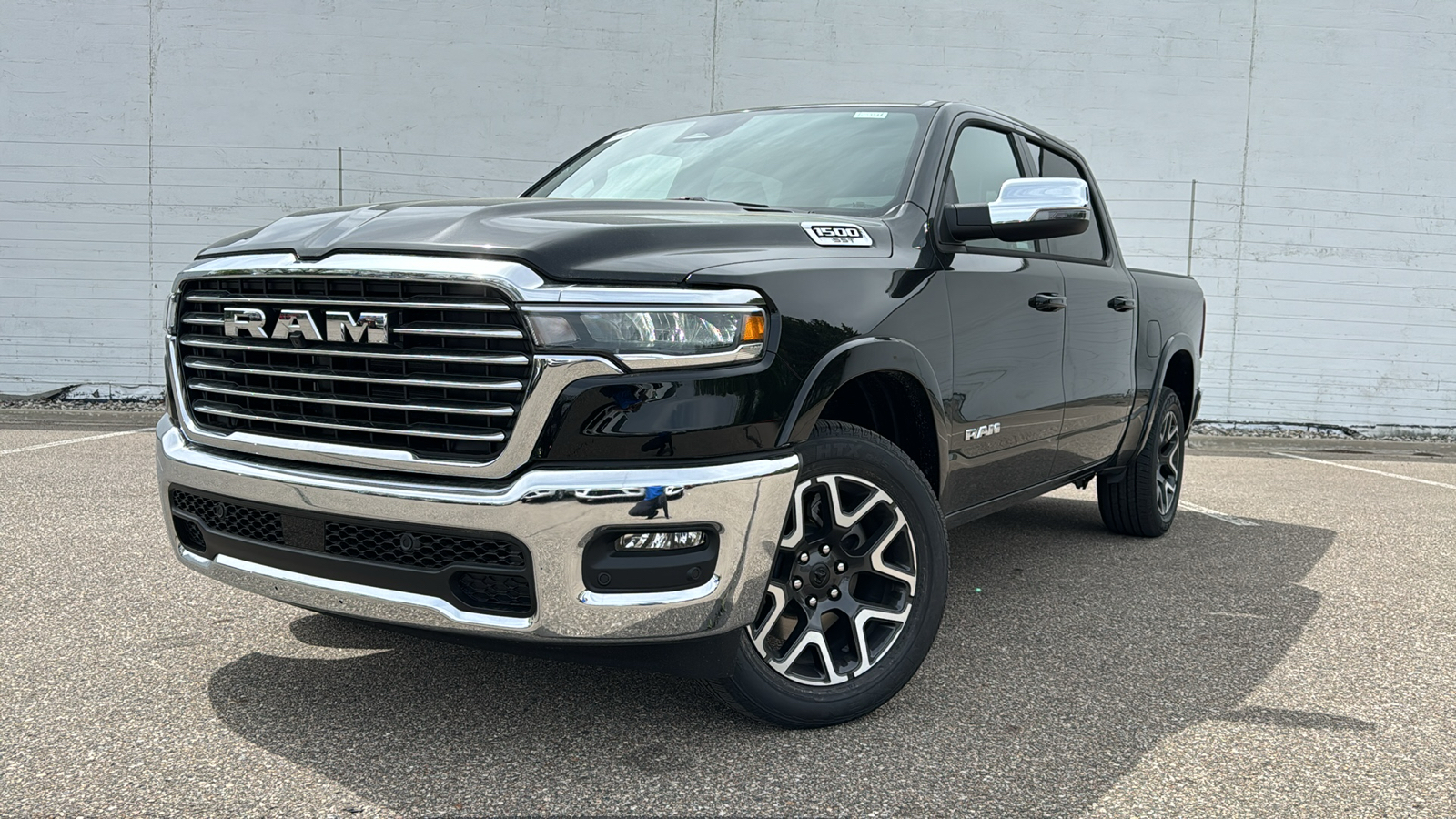 2025 Ram 1500 Laramie 1