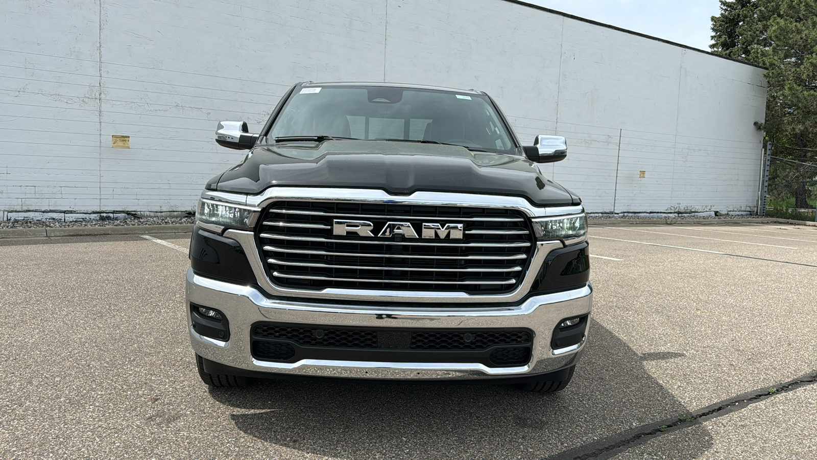 2025 Ram 1500 Laramie 8