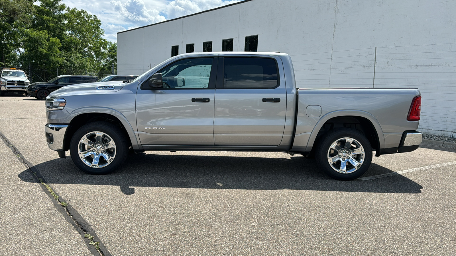 2025 Ram 1500 Big Horn/Lone Star 2