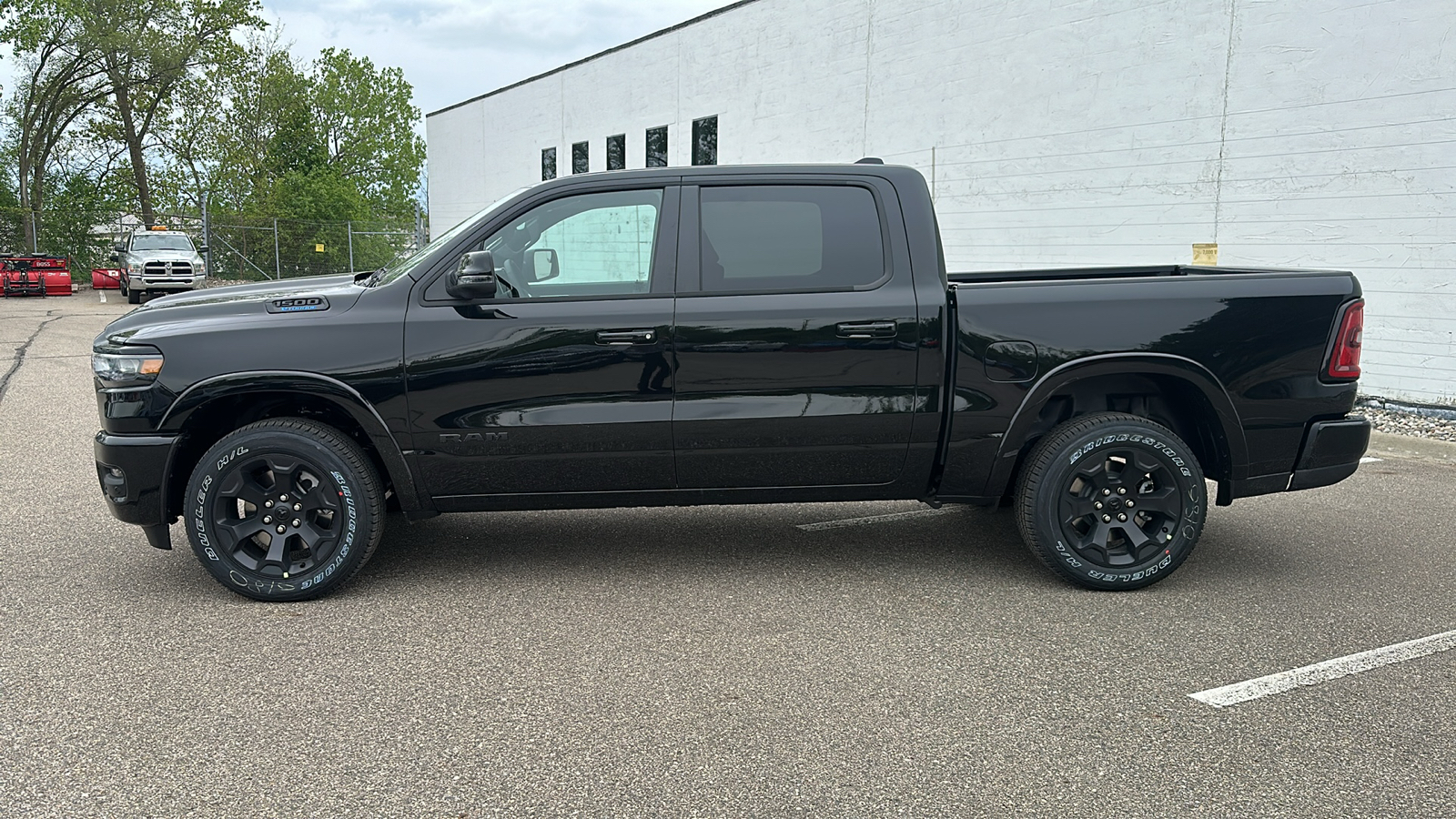 2025 Ram 1500 Big Horn/Lone Star 2