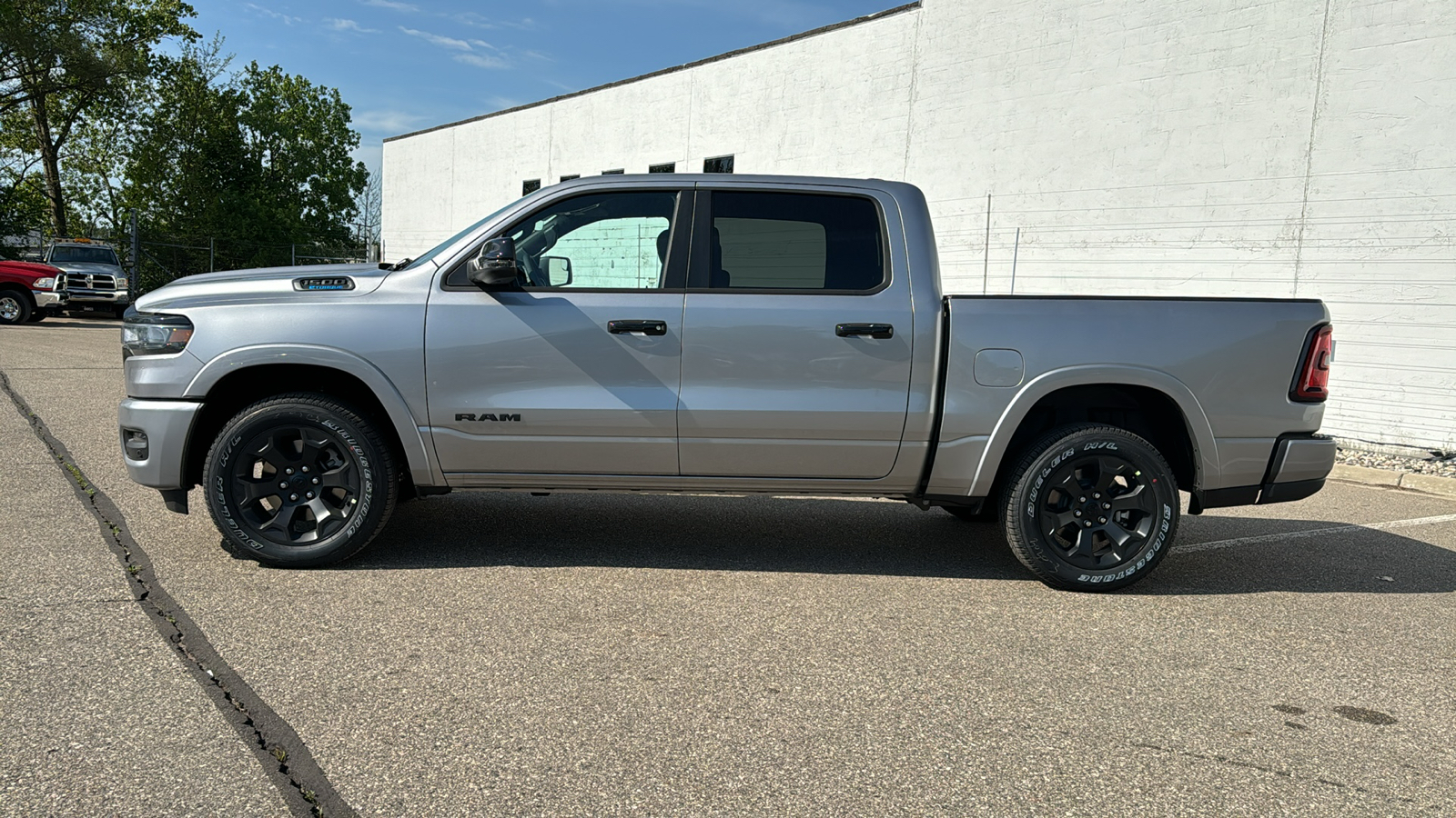 2025 Ram 1500 Big Horn/Lone Star 2