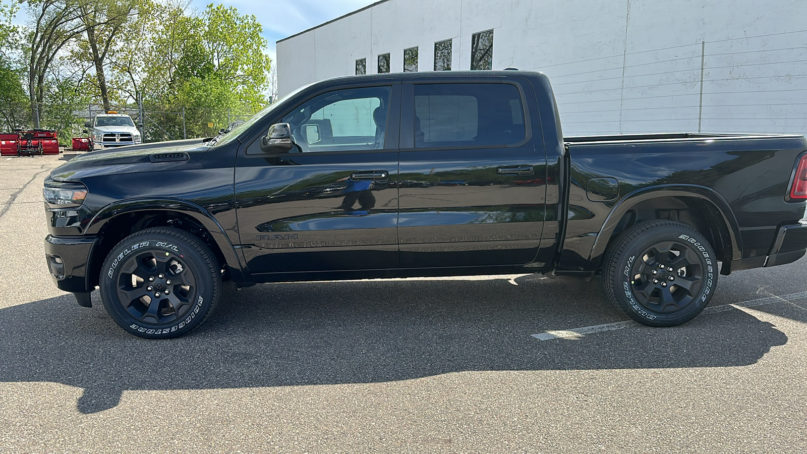 2025 Ram 1500 Big Horn/Lone Star 2