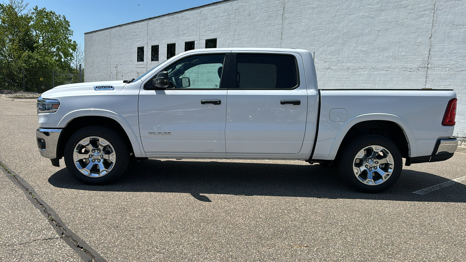 2025 Ram 1500 Big Horn/Lone Star 2