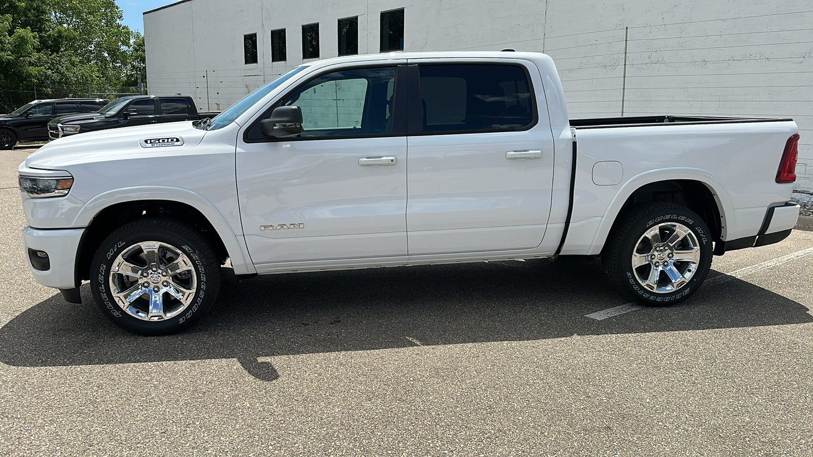 2025 Ram 1500 Big Horn/Lone Star 2