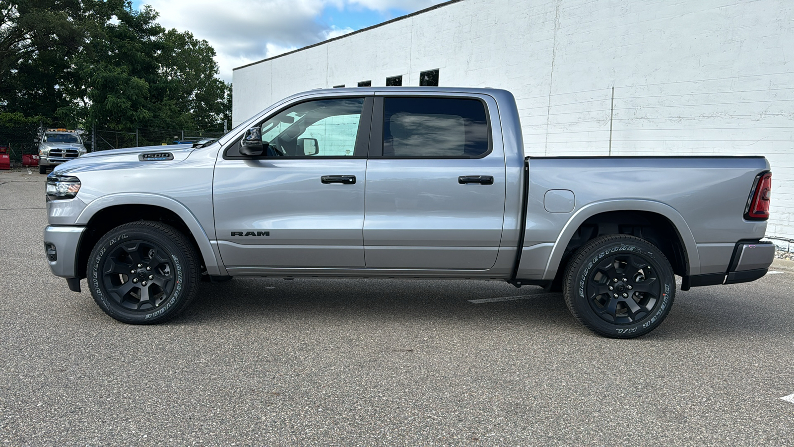 2025 Ram 1500 Big Horn/Lone Star 2