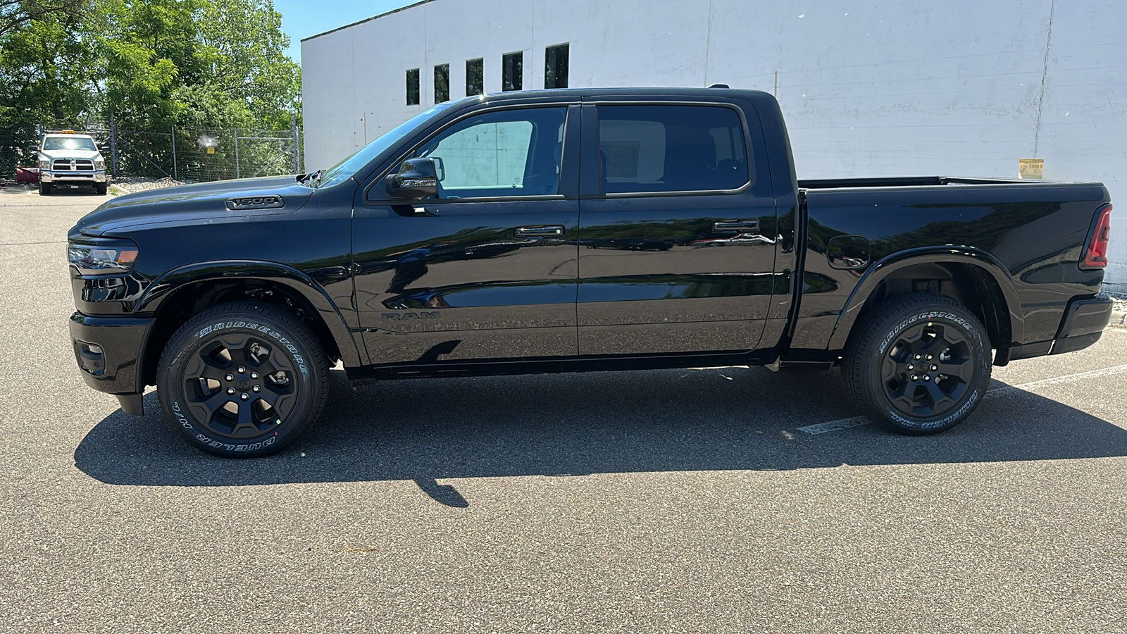 2025 Ram 1500 Big Horn/Lone Star 2