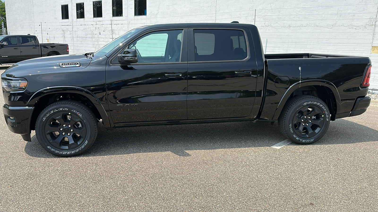 2025 Ram 1500 Big Horn/Lone Star 2