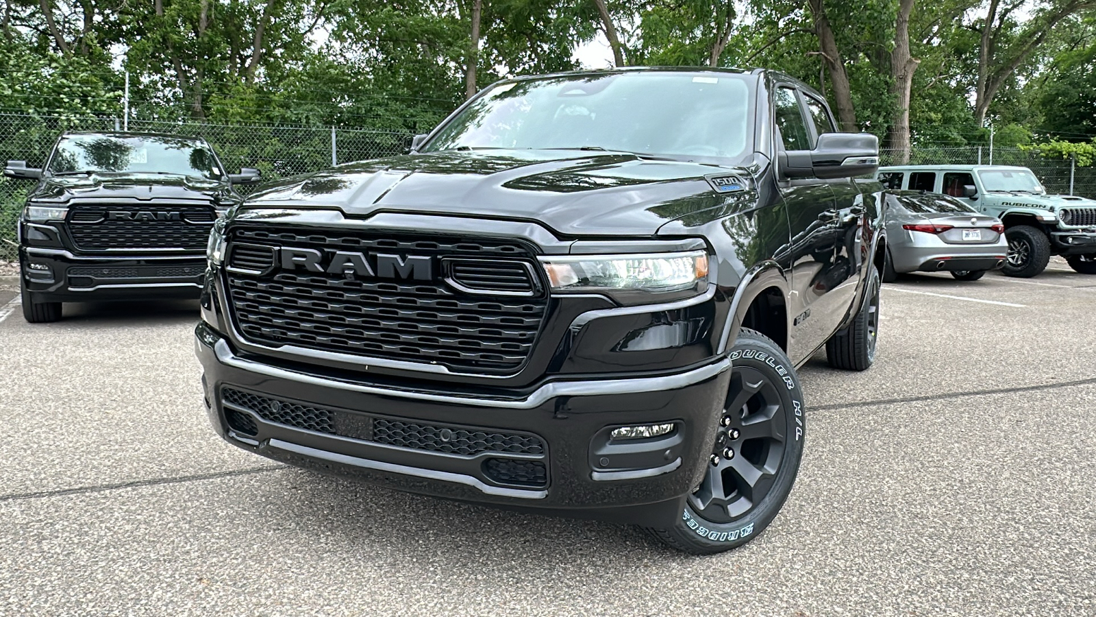 2025 Ram 1500 Big Horn/Lone Star 1