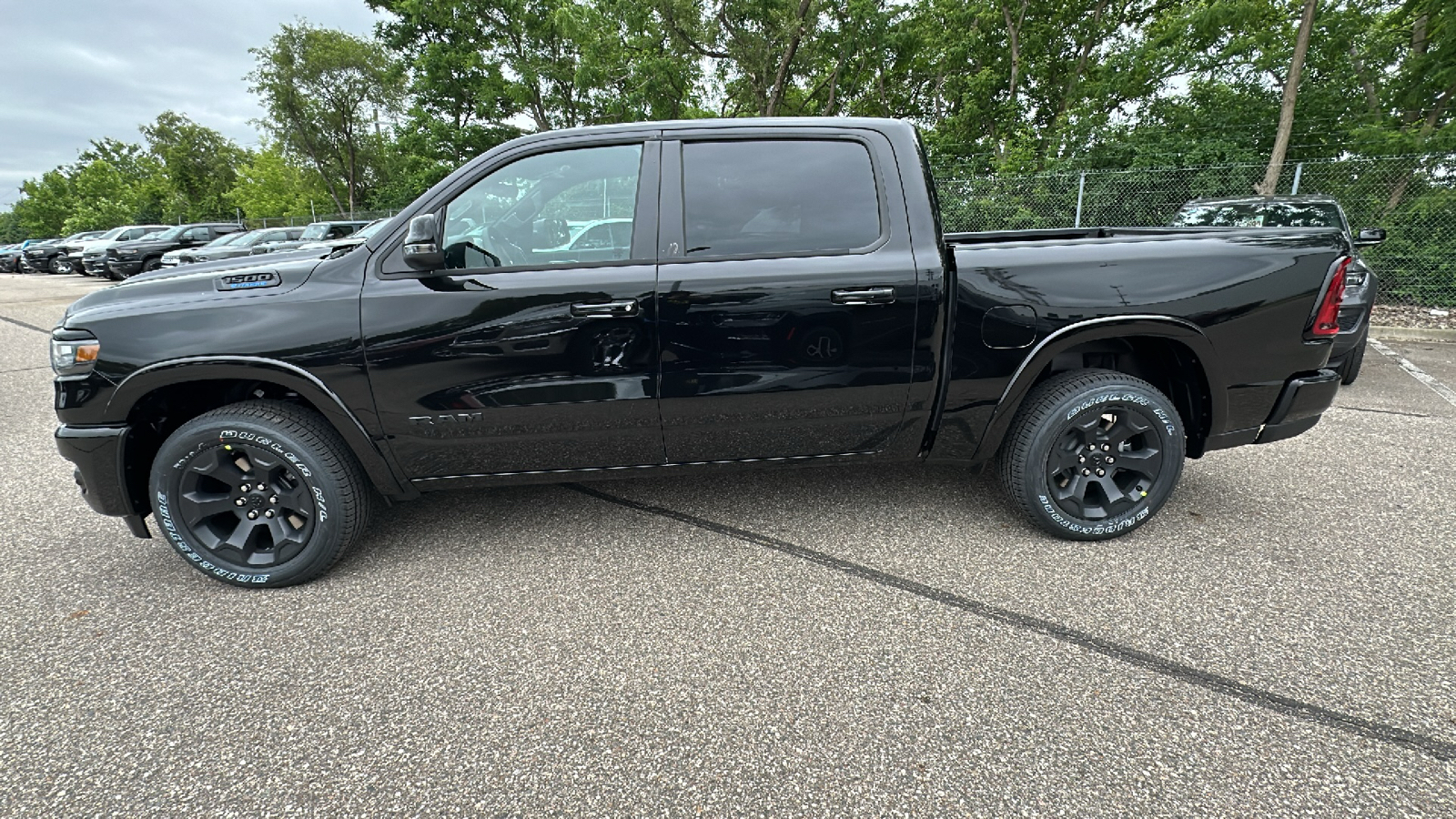 2025 Ram 1500 Big Horn/Lone Star 2