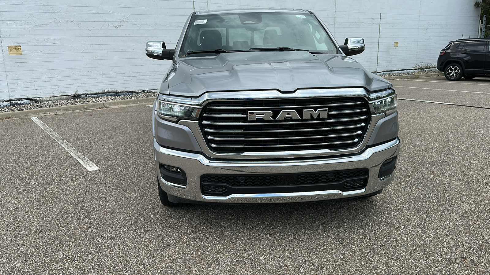 2025 Ram 1500 Laramie 8